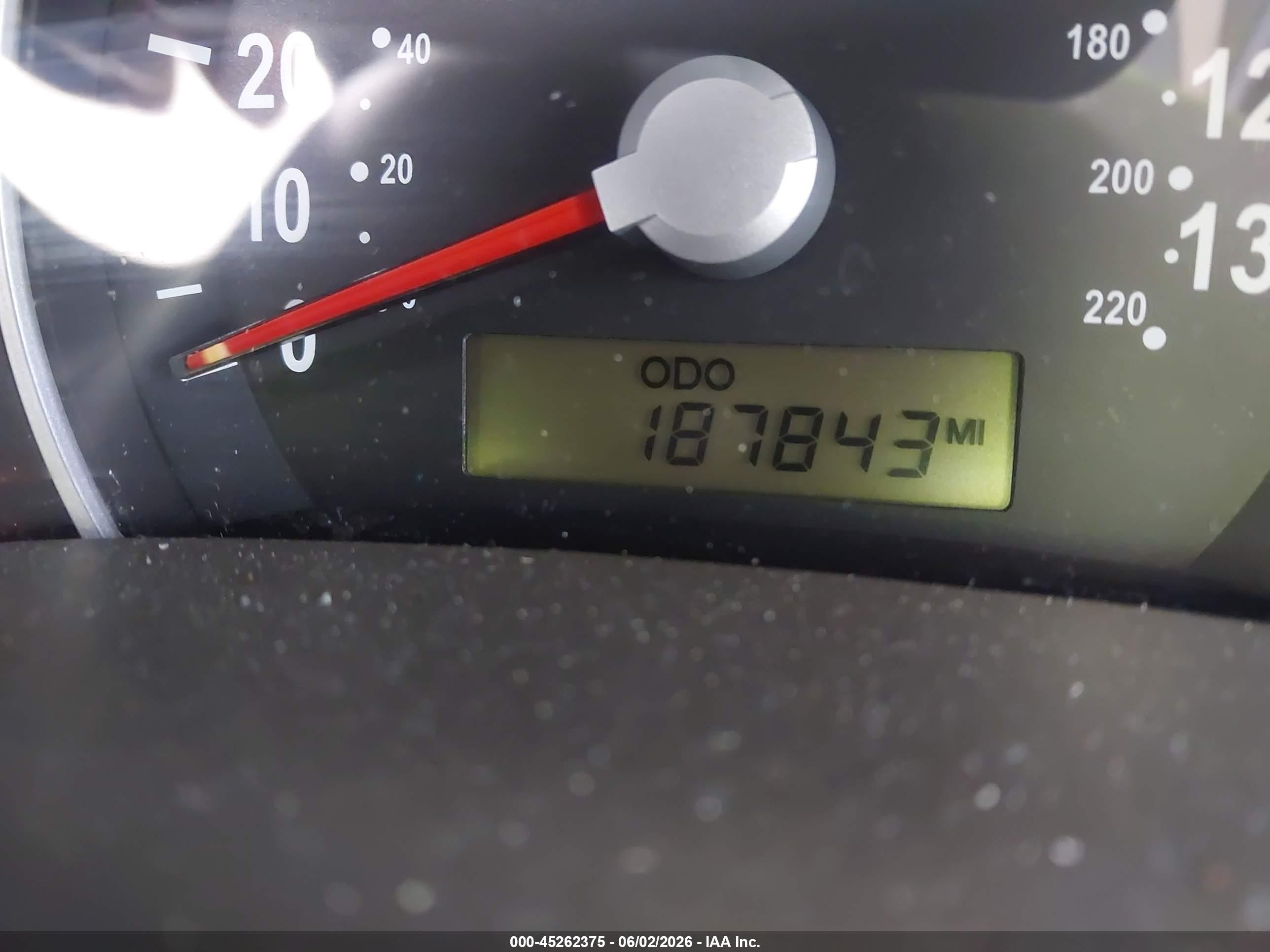 2008 Kia Sedona Lx Gold vin: KNDMB233286255335