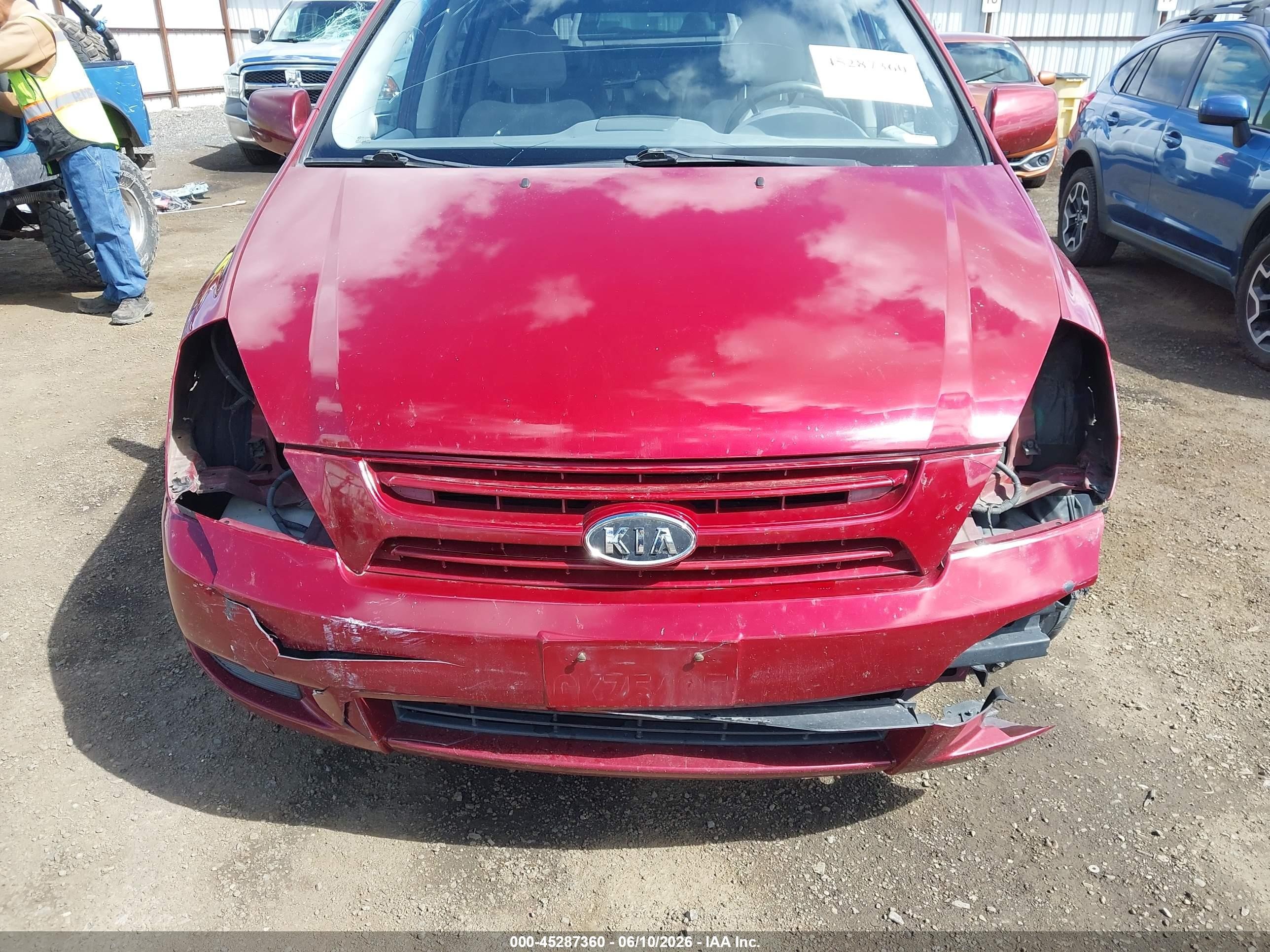 2008 Kia Sedona Lx Red vin: KNDMB233286265931
