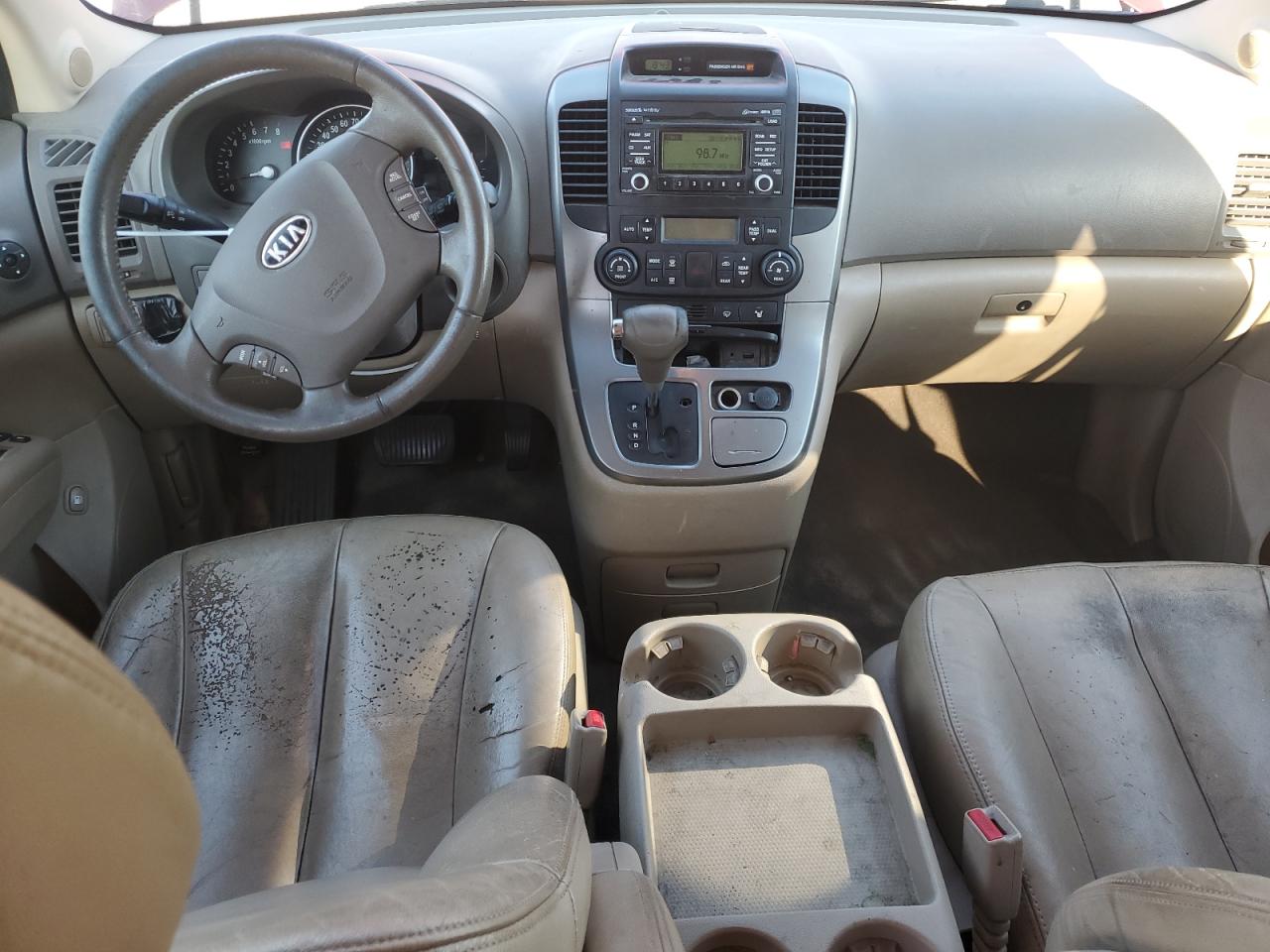 2009 Kia Sedona Lx Red vin: KNDMB233296299370