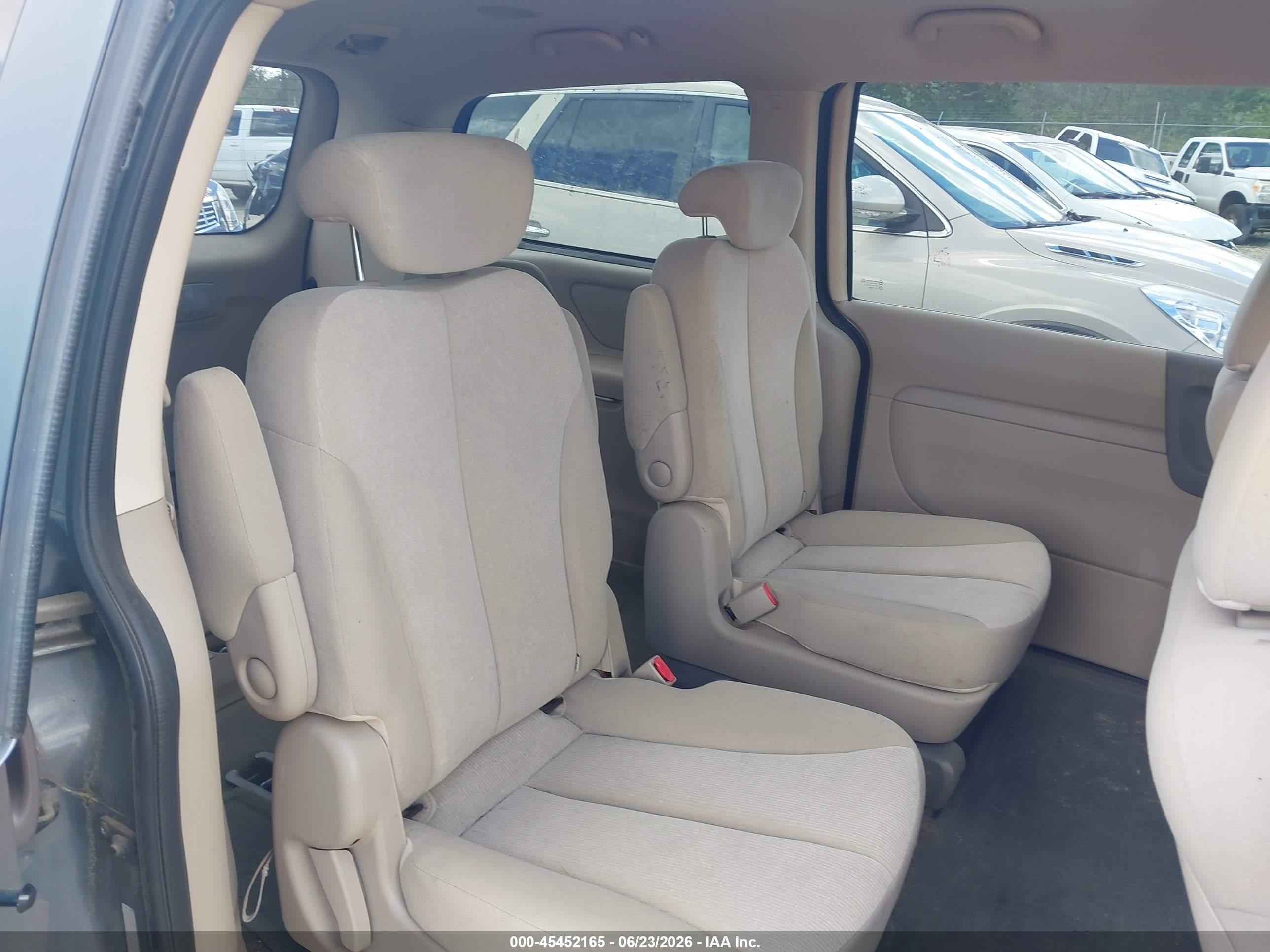 2009 Kia Sedona Lx Light Blue vin: KNDMB233296316068