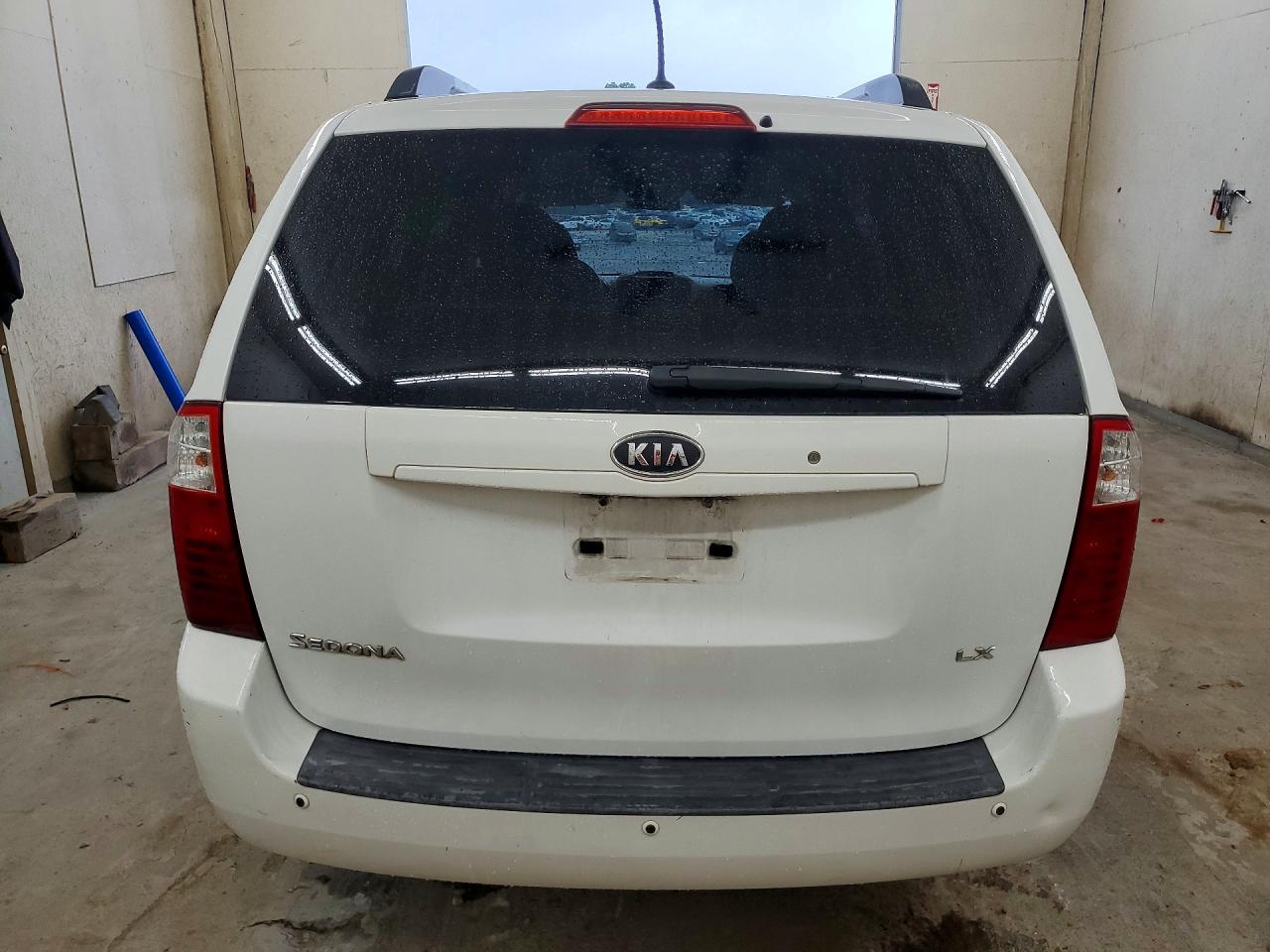2009 Kia Sedona Lx White vin: KNDMB233296320069