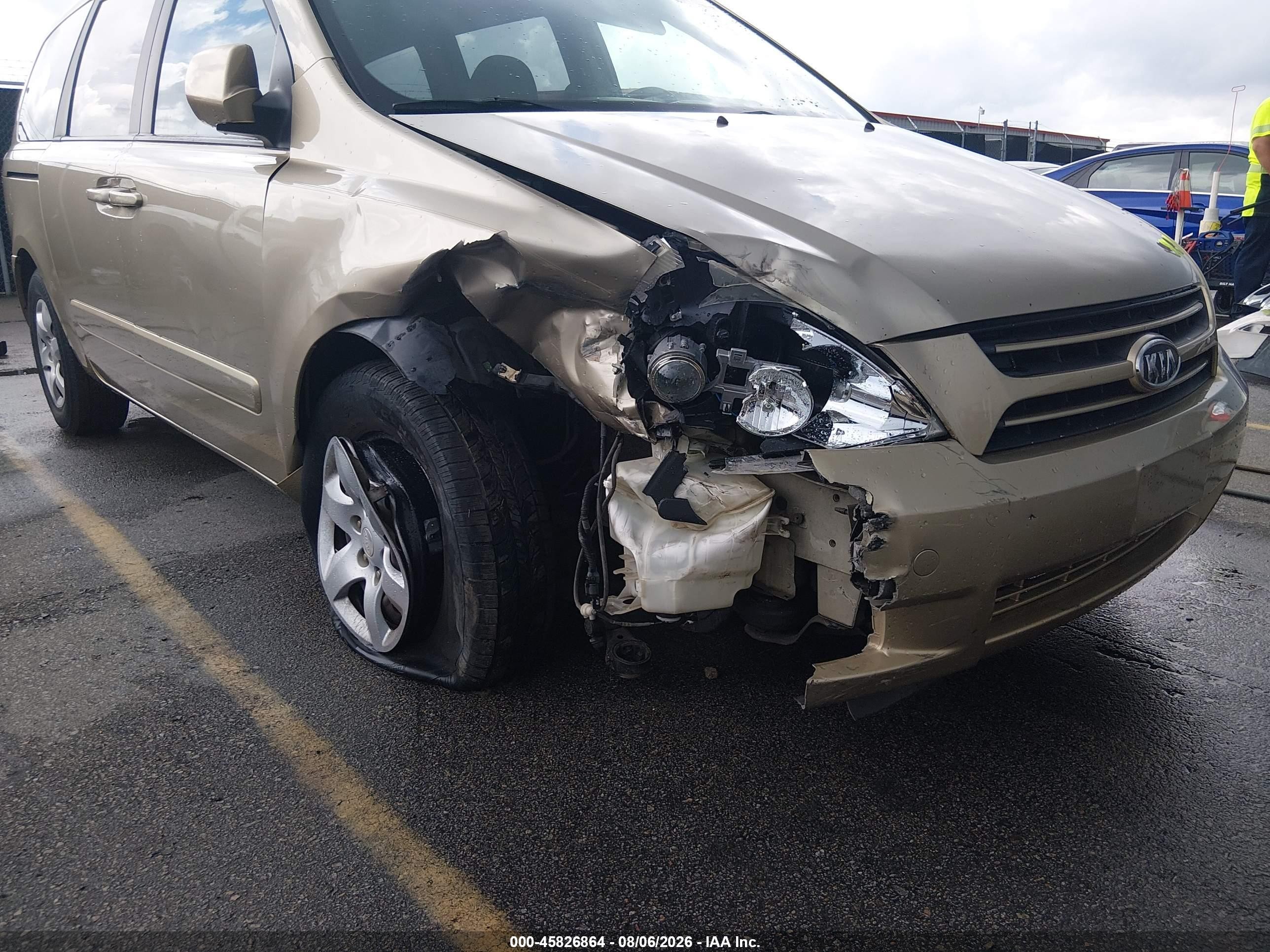 2007 Kia Sedona Lx Champagne vin: KNDMB233376104728