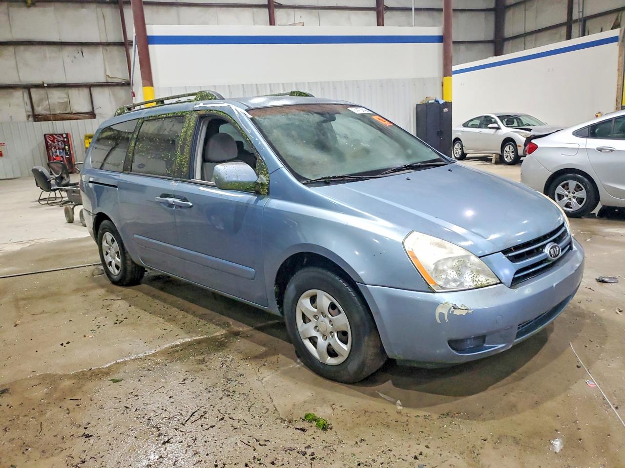 2007 Kia Sedona Base Blue vin: KNDMB233376154240