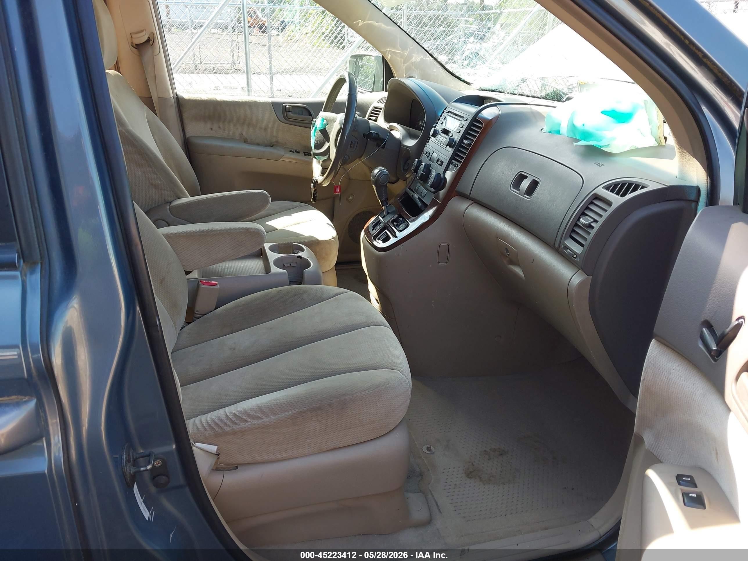 2007 Kia Sedona Ex Blue vin: KNDMB233376172091