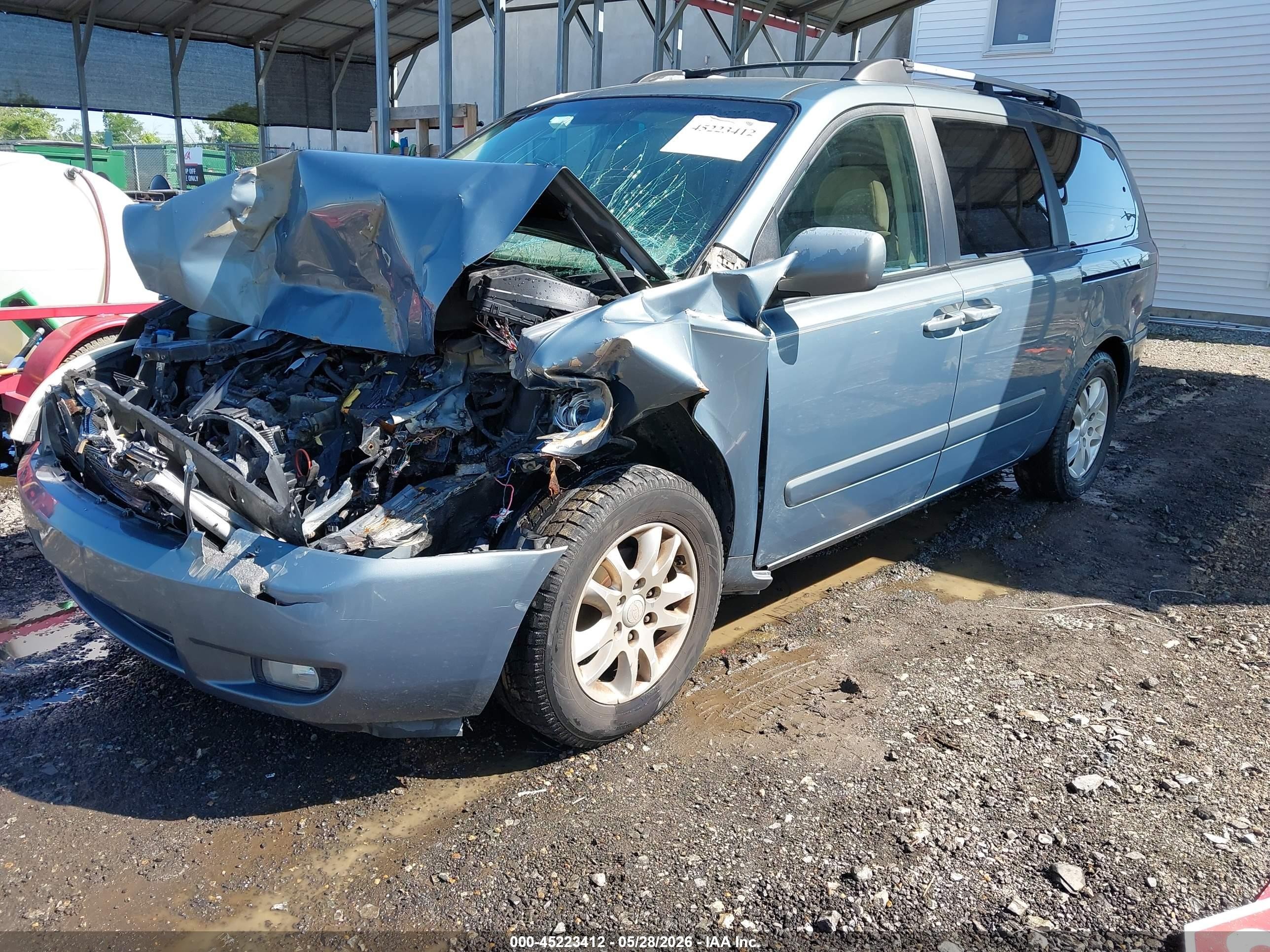 2007 Kia Sedona Ex Blue vin: KNDMB233376172091