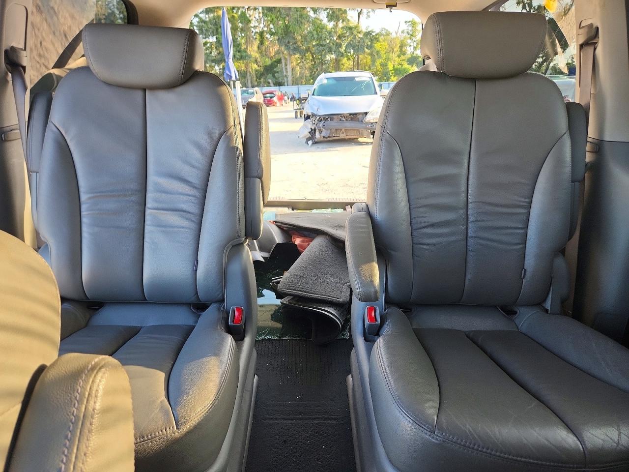 2008 Kia Sedona Lx Blue vin: KNDMB233386214745