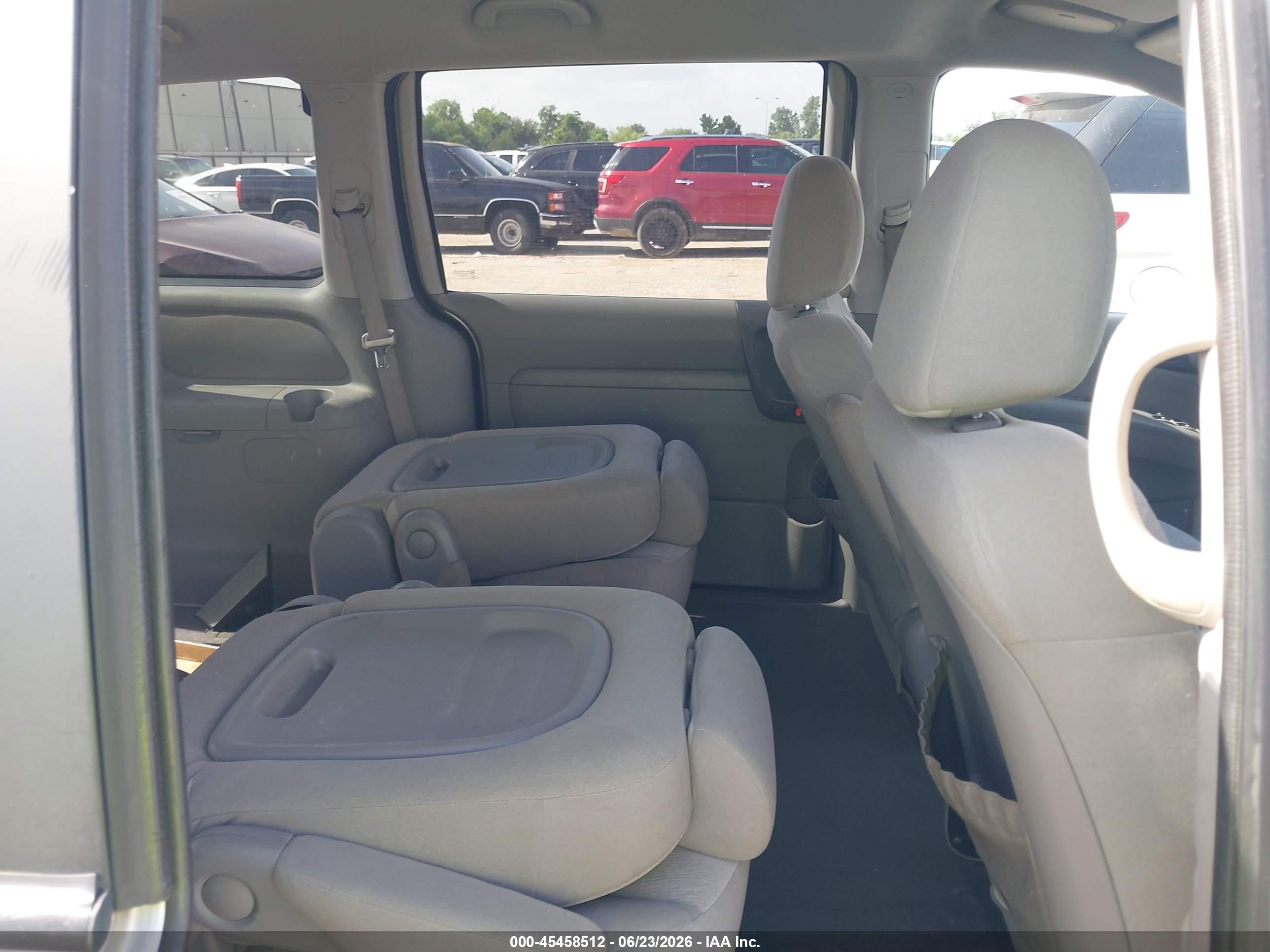 2009 Kia Sedona Lx Silver vin: KNDMB233396316192