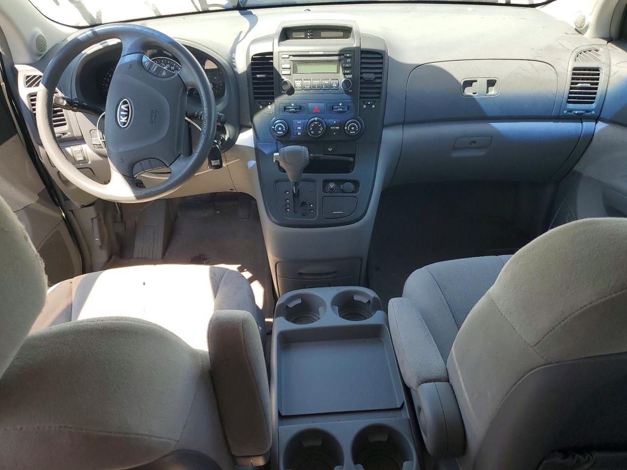 2006 Kia Sedona Lx White vin: KNDMB233466031383