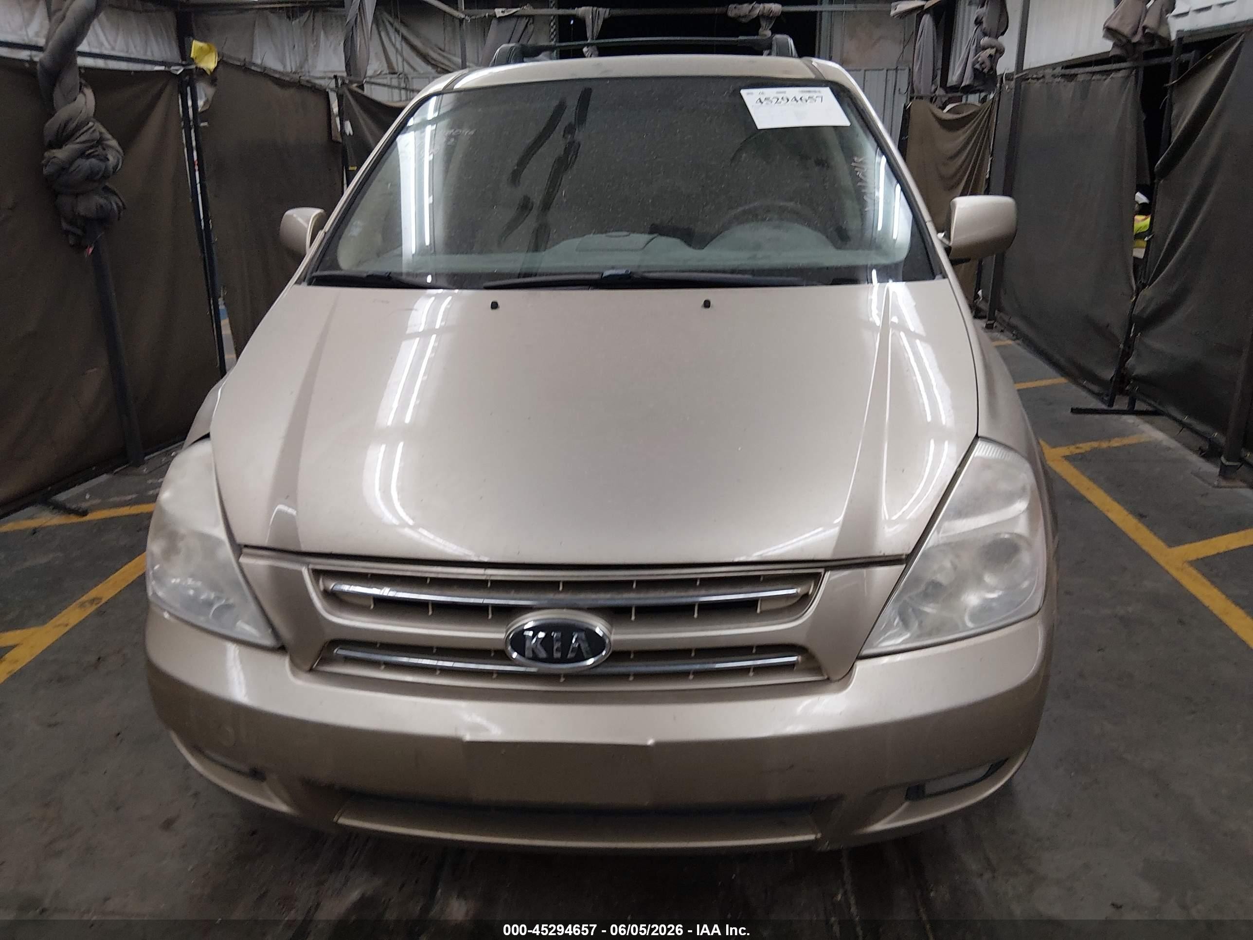 2008 Kia Sedona Ex/lx Tan vin: KNDMB233486207531