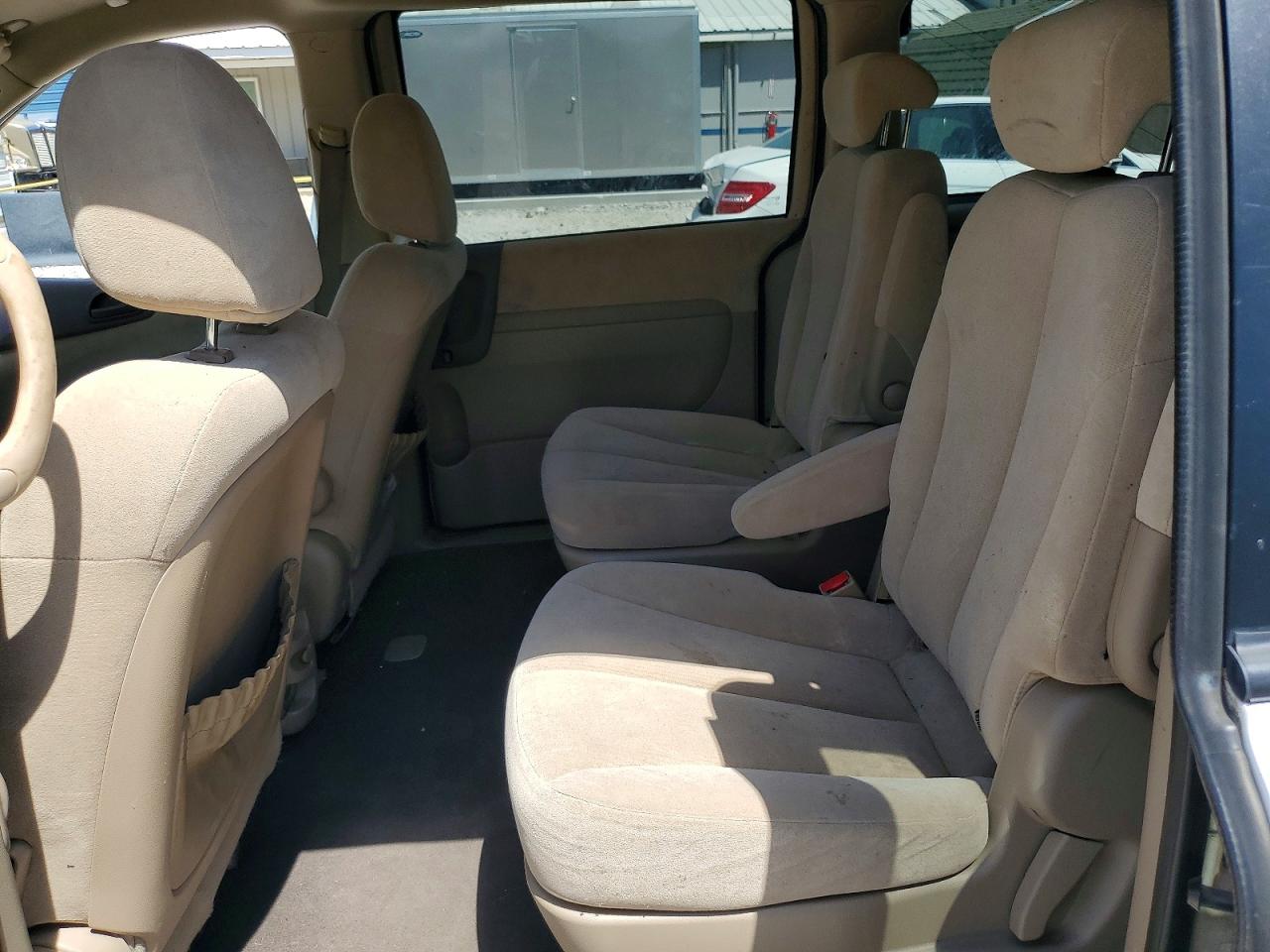2008 Kia Sedona Lx White vin: KNDMB233486236902