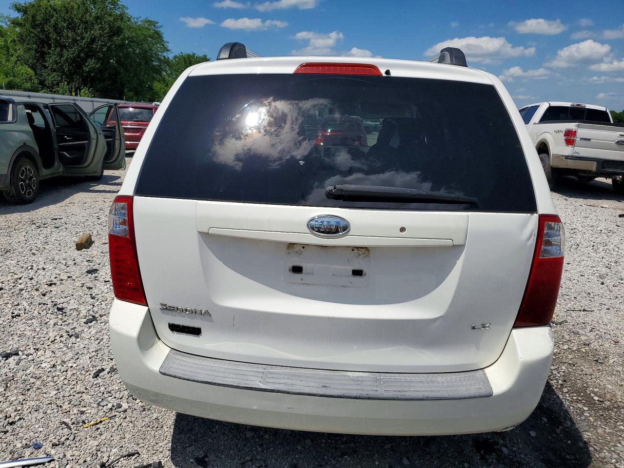 2008 Kia Sedona Lx White vin: KNDMB233486236902
