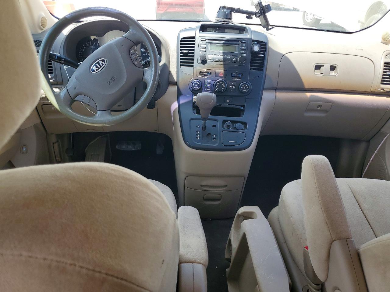 2008 Kia Sedona Lx White vin: KNDMB233486236902