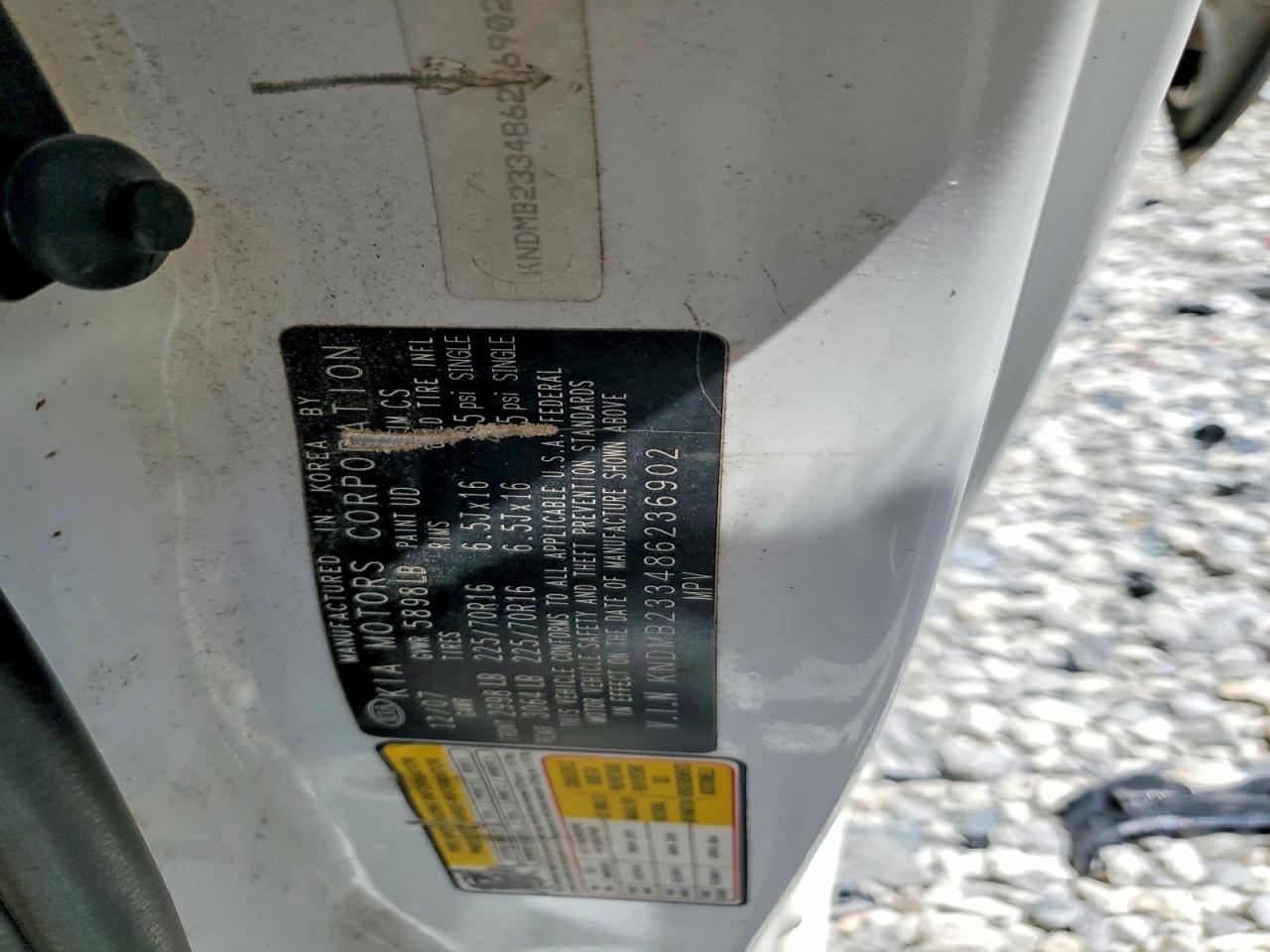 2008 Kia Sedona Lx White vin: KNDMB233486236902