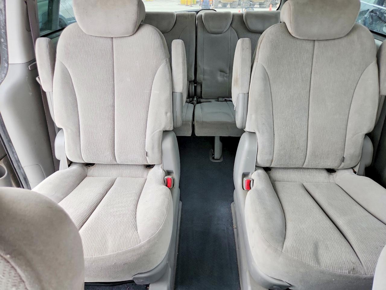 2008 Kia Sedona Ex Blue vin: KNDMB233486255420