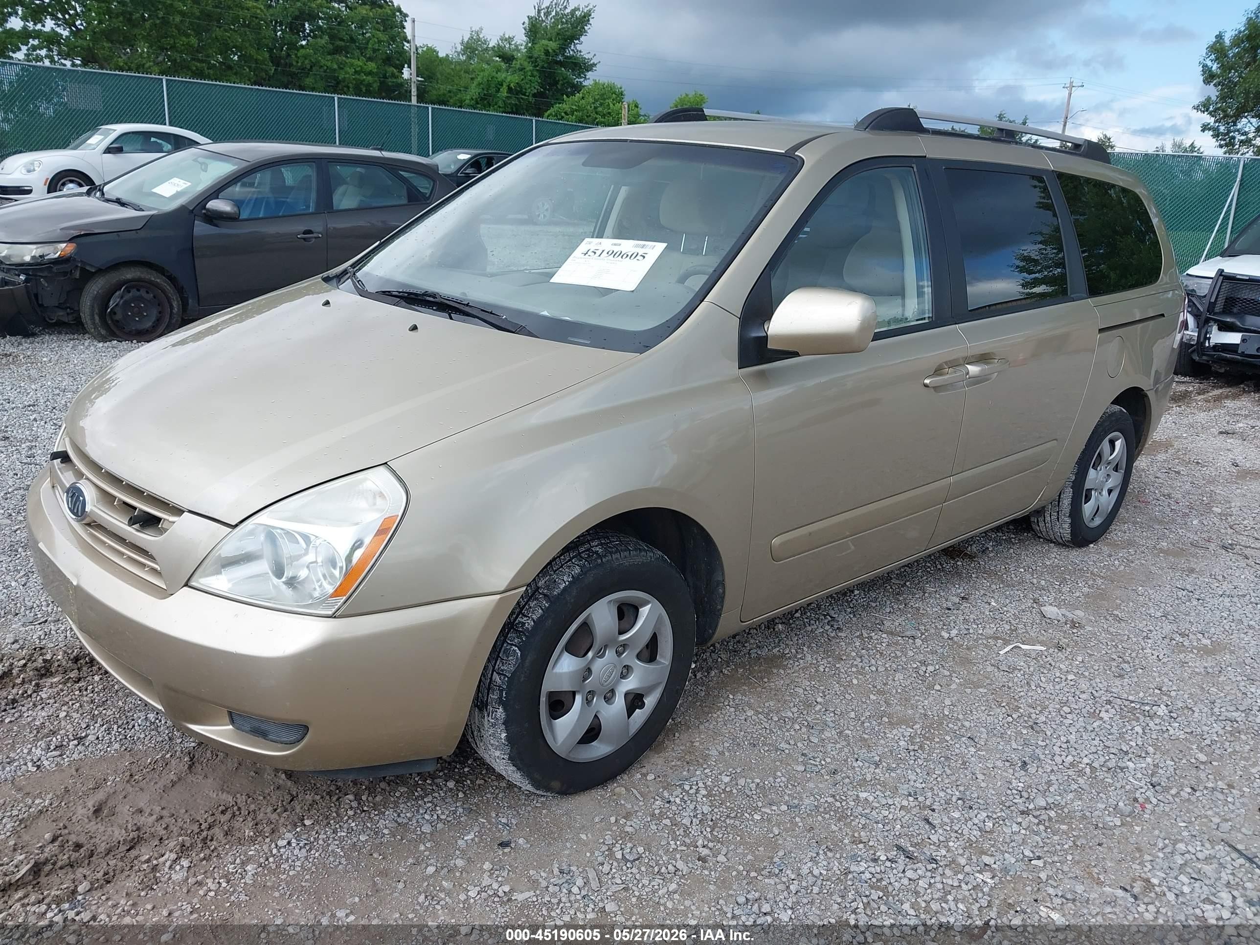 2008 Kia Sedona Lx Gold vin: KNDMB233586202497