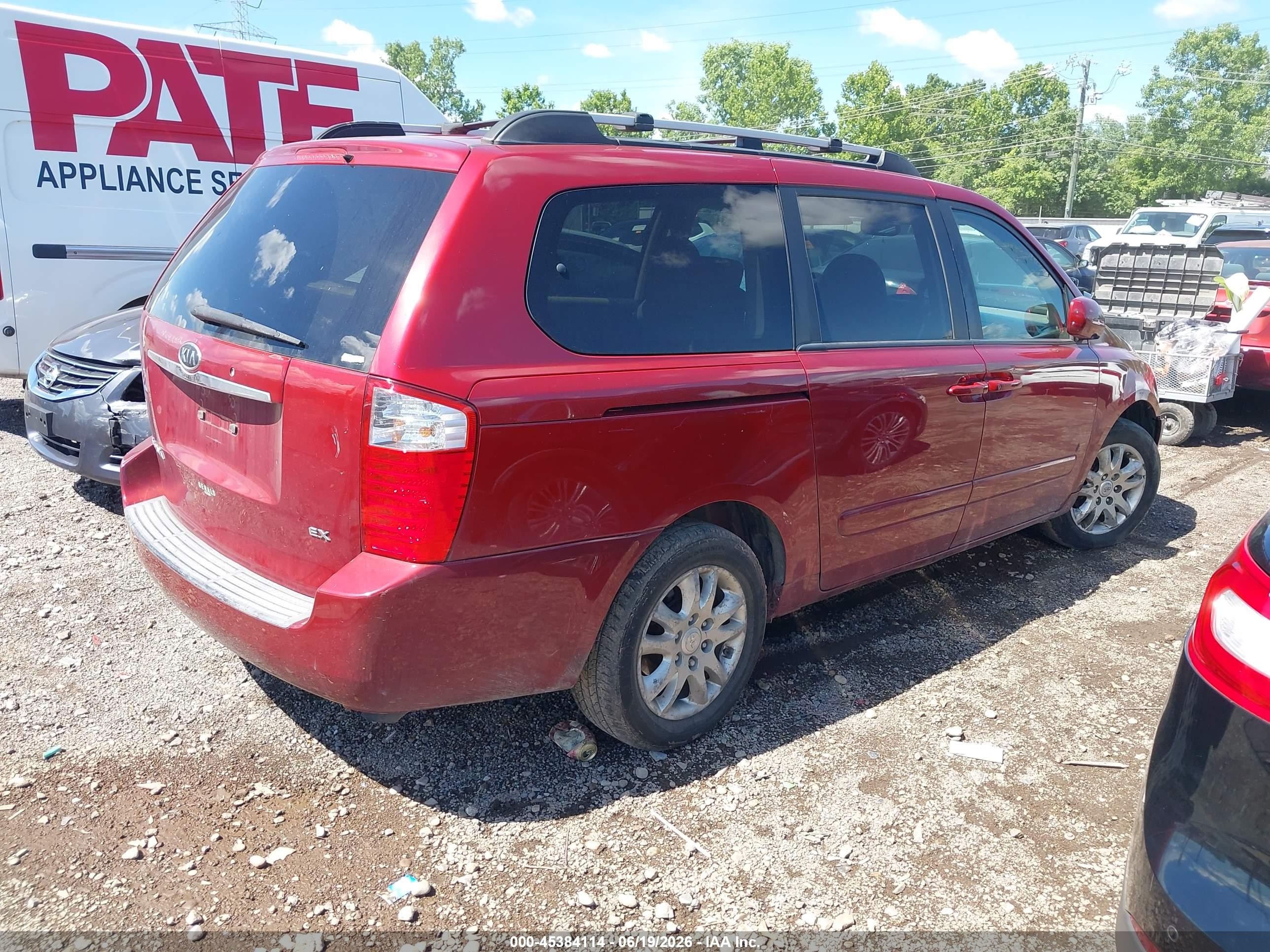 2008 Kia Sedona Ex Red vin: KNDMB233586248833