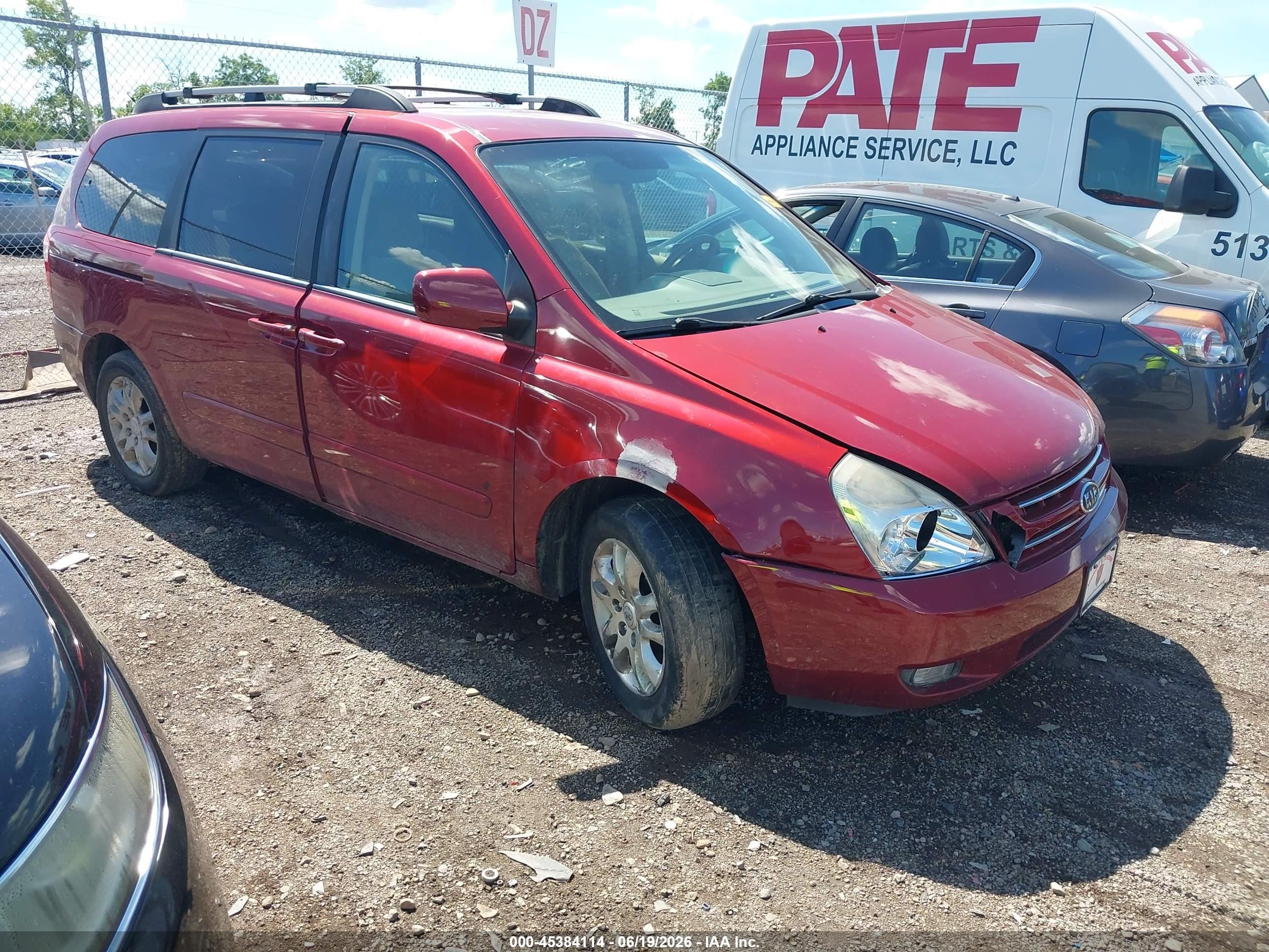 2008 Kia Sedona Ex Red vin: KNDMB233586248833