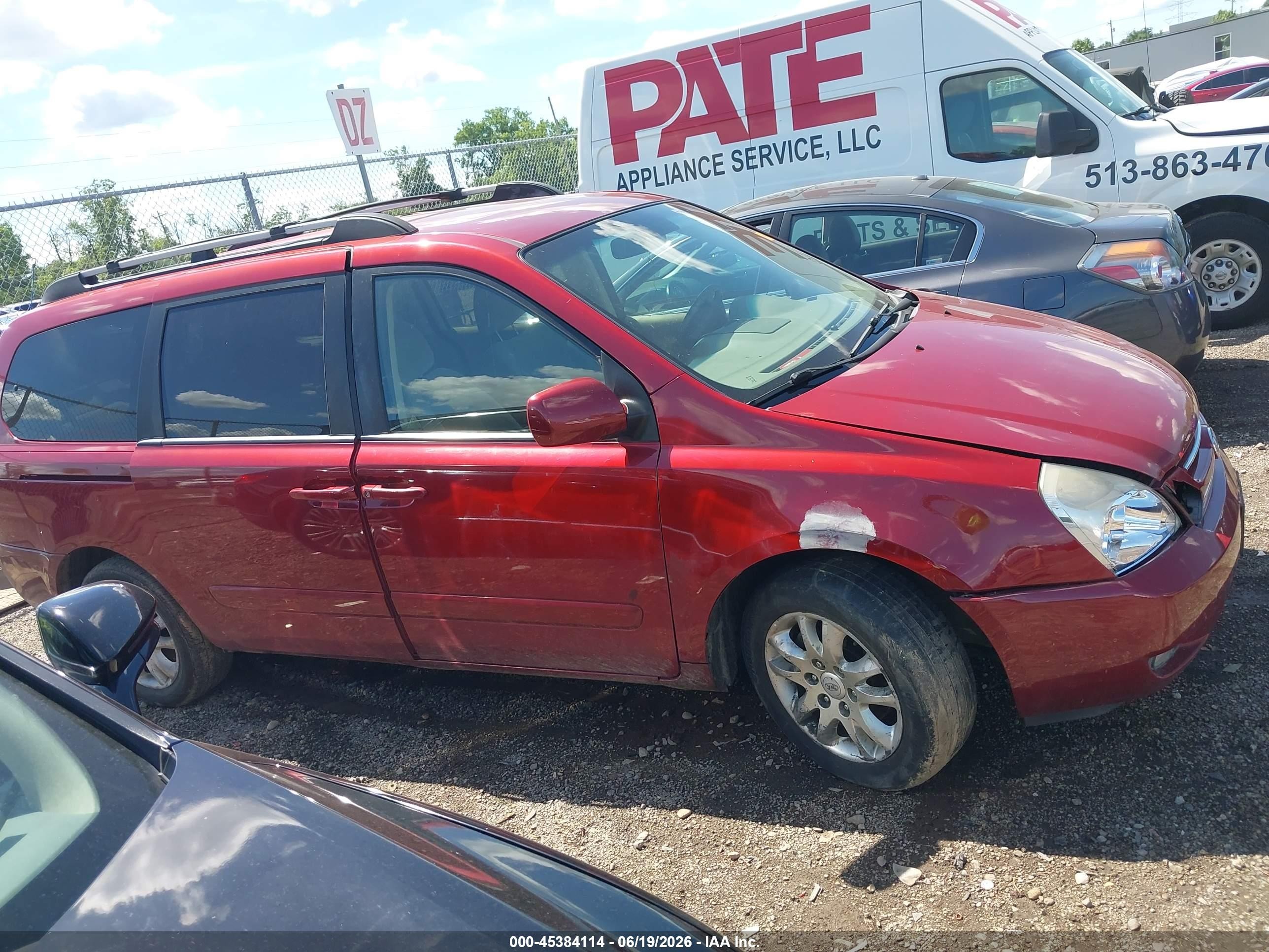 2008 Kia Sedona Ex Red vin: KNDMB233586248833
