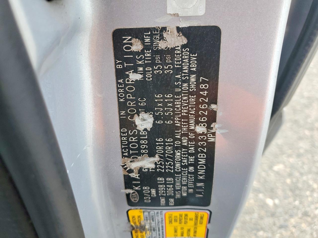2008 Kia Sedona Lx Silver vin: KNDMB233586262487