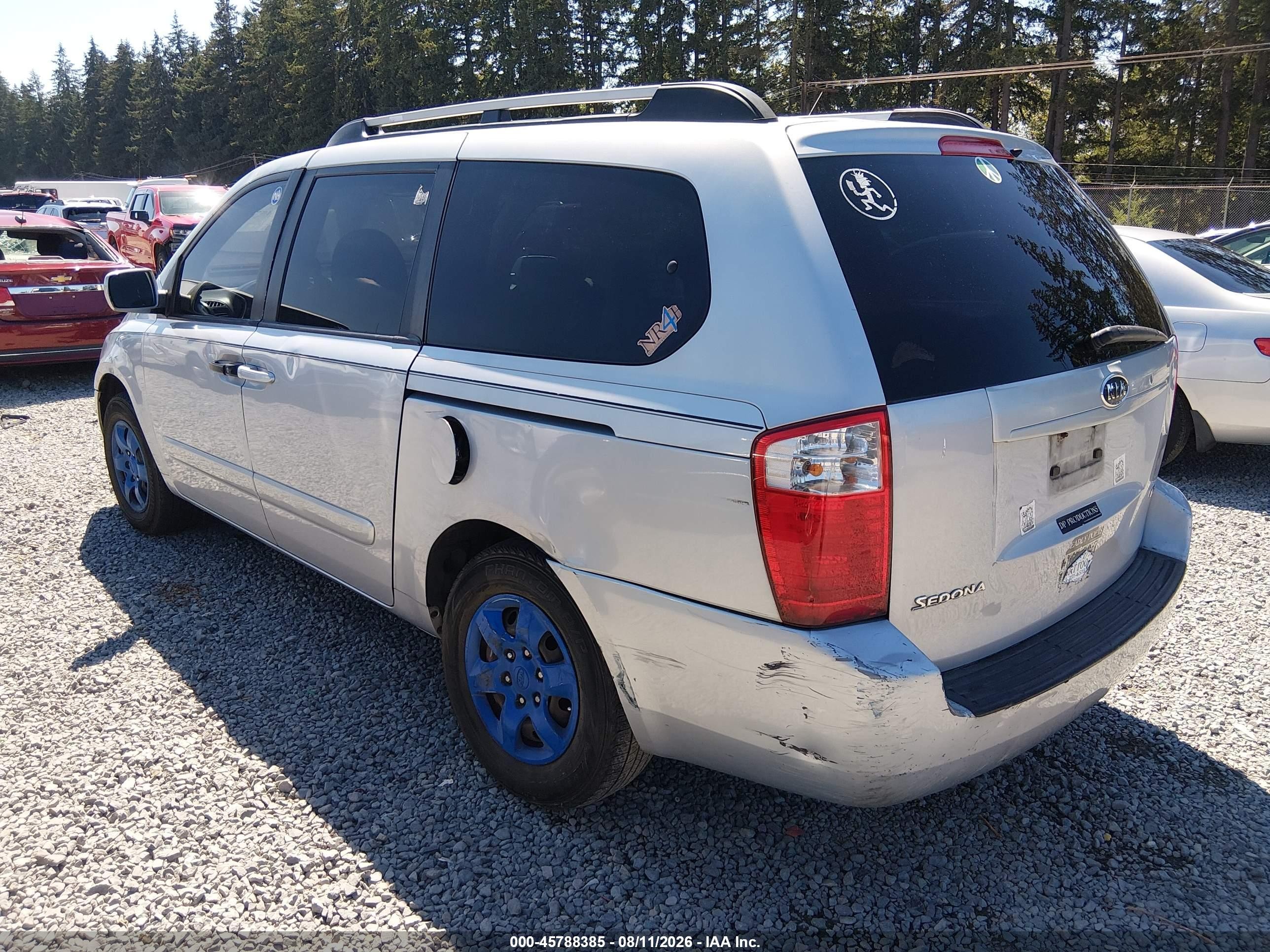 2008 Kia Sedona Lx Silver vin: KNDMB233586266930