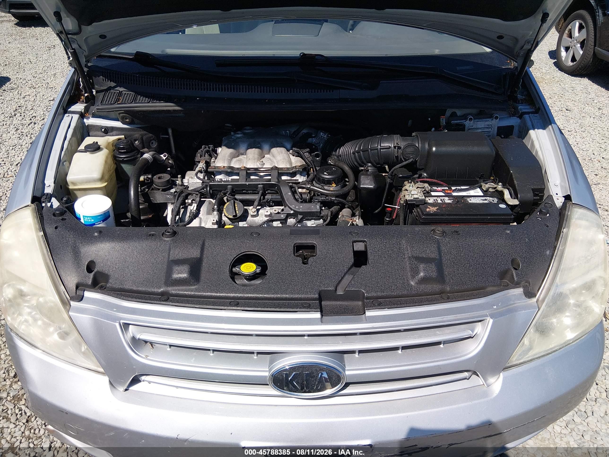 2008 Kia Sedona Lx Silver vin: KNDMB233586266930