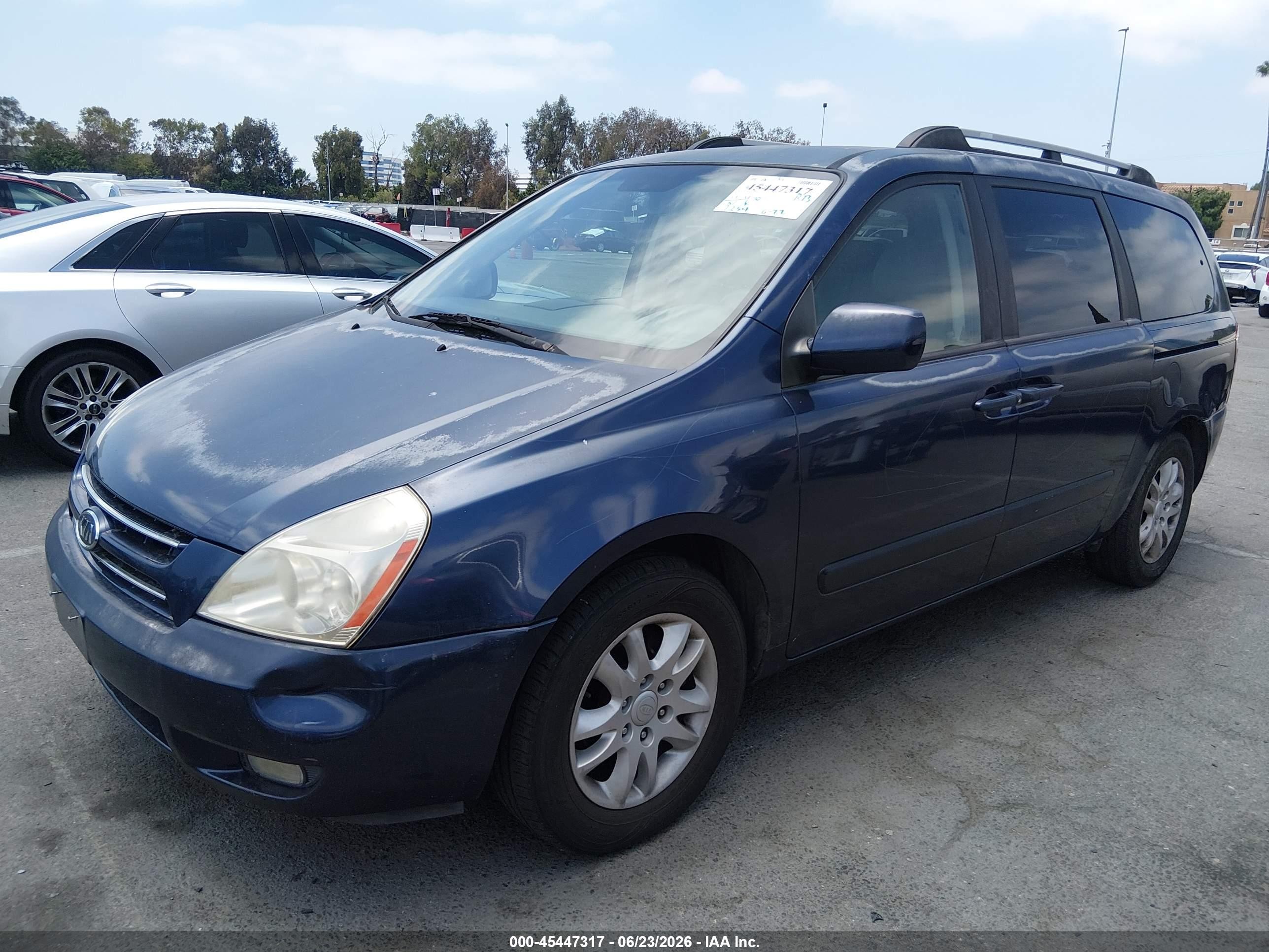 2009 Kia Sedona Ex Blue vin: KNDMB233596273426