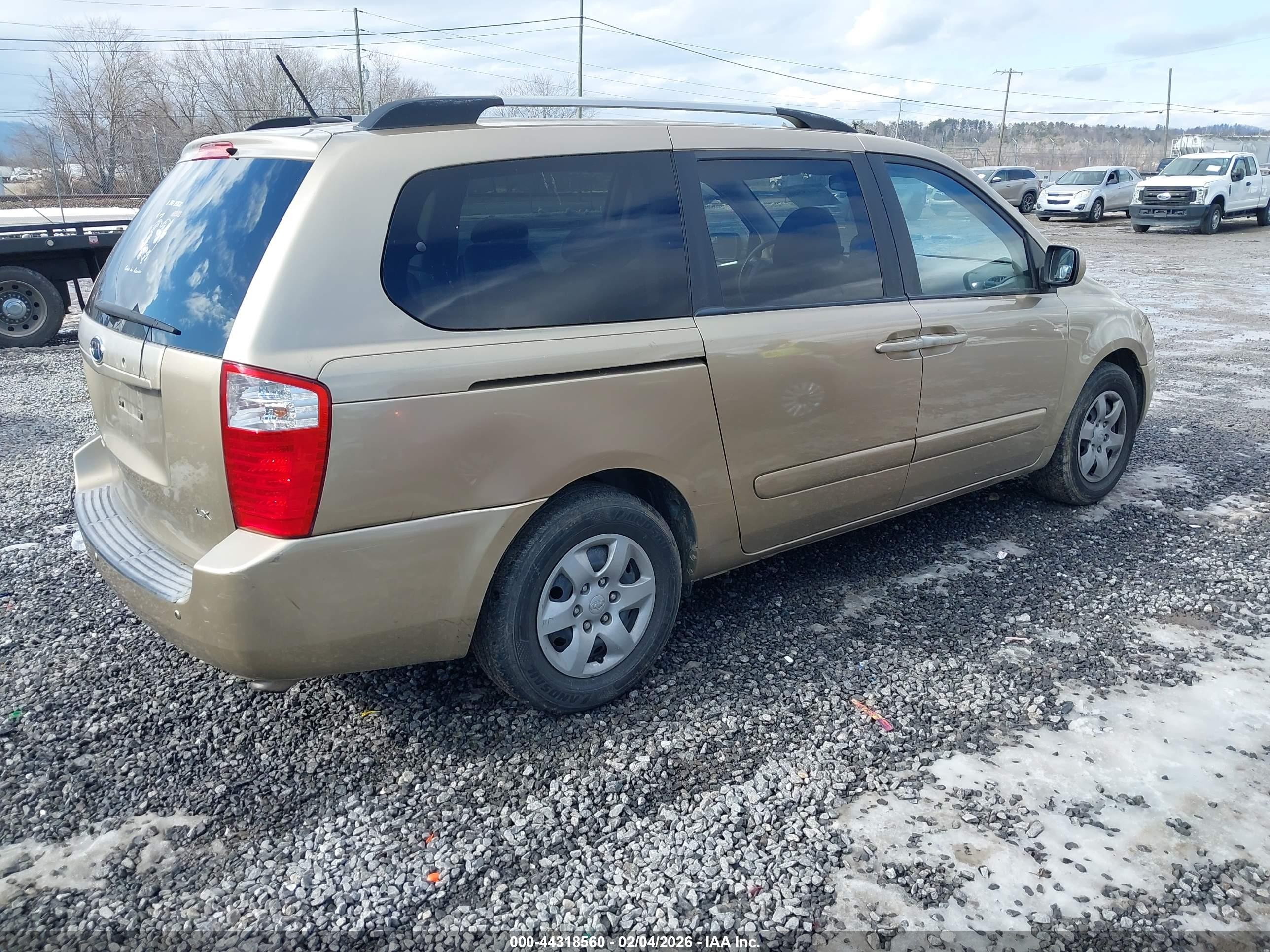 2009 Kia Sedona Lx Gold vin: KNDMB233596305128