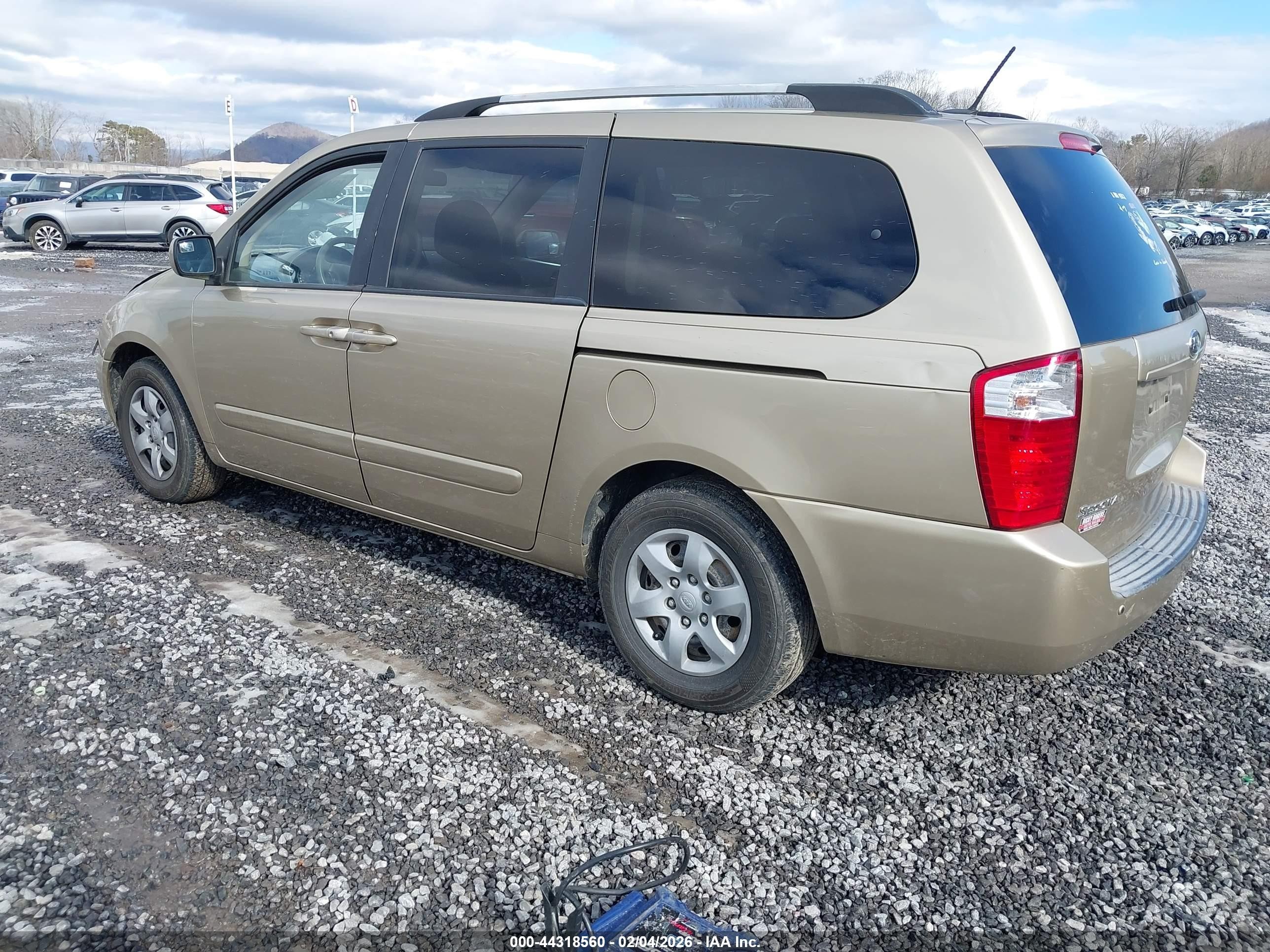 2009 Kia Sedona Lx Gold vin: KNDMB233596305128