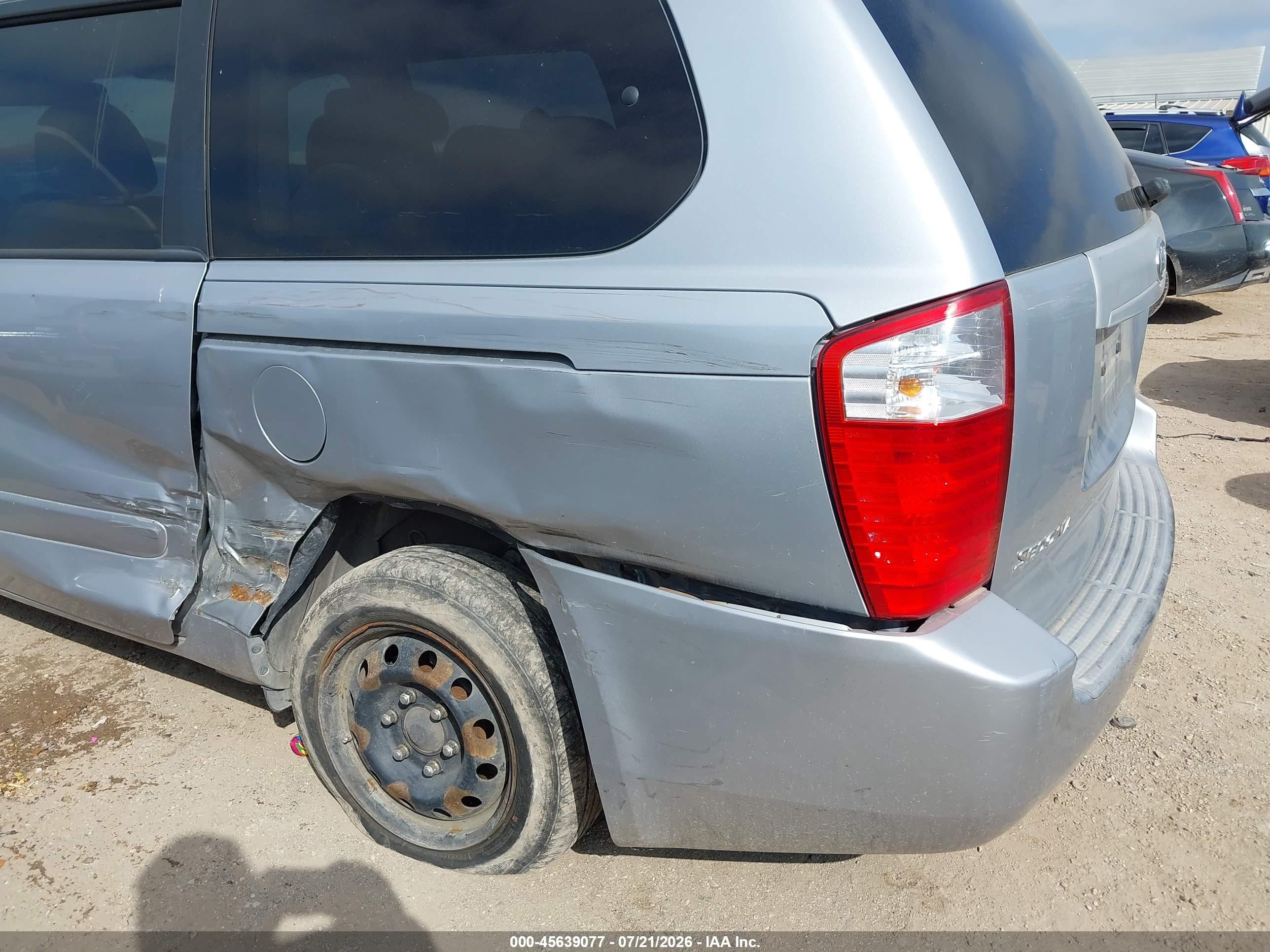 2006 Kia Sedona Ex/lx Silver vin: KNDMB233666041266
