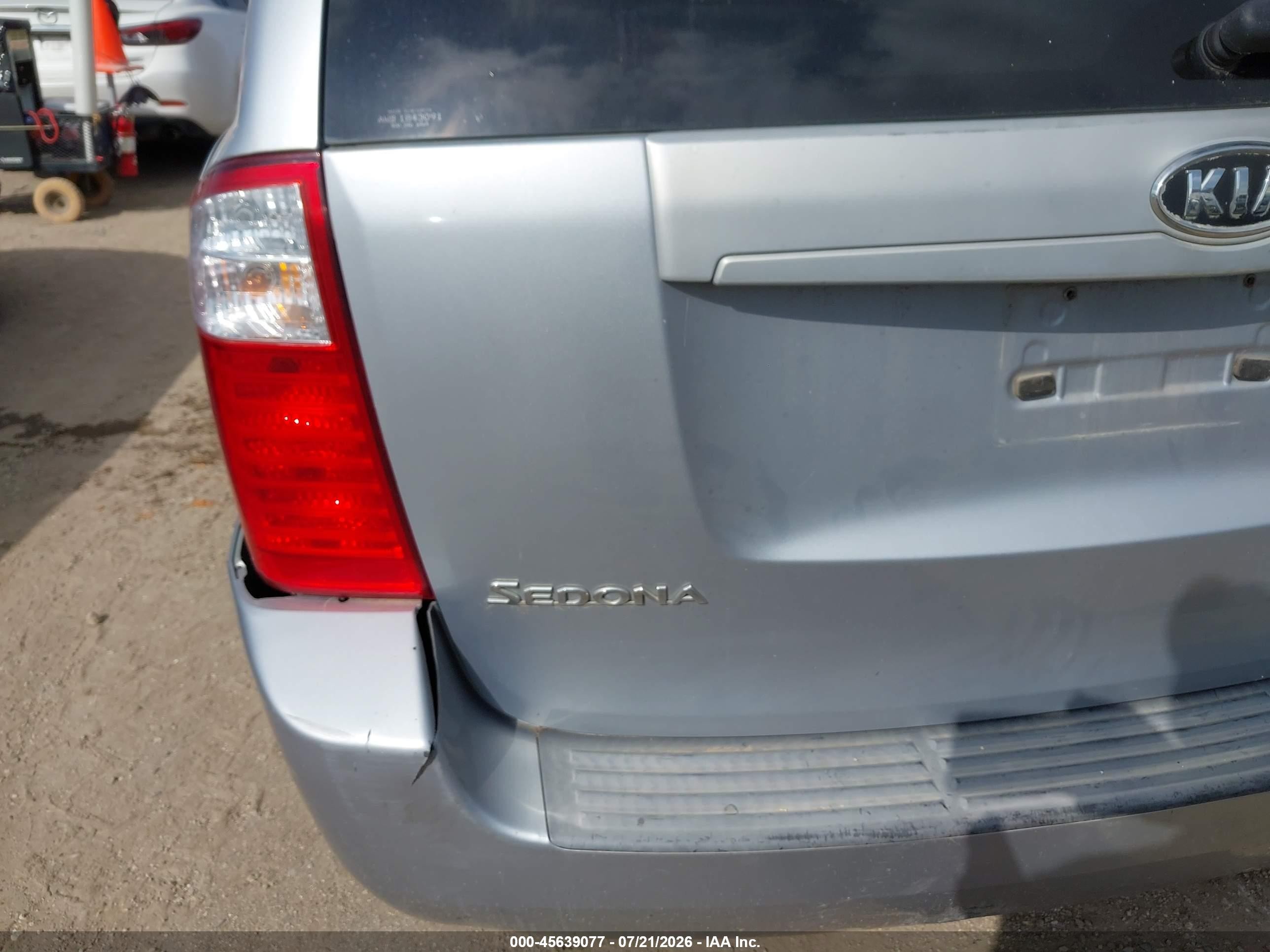 2006 Kia Sedona Ex/lx Silver vin: KNDMB233666041266