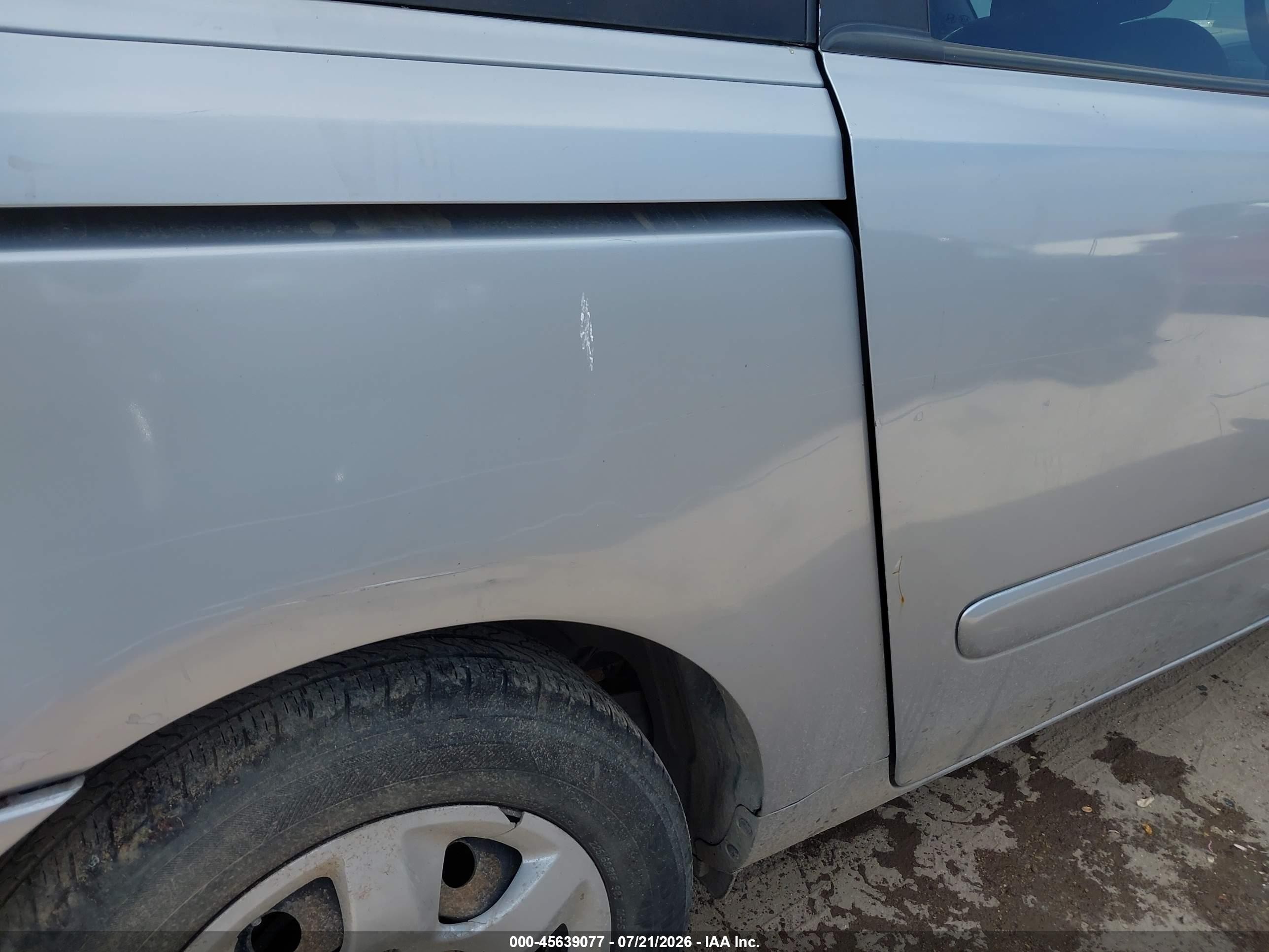 2006 Kia Sedona Ex/lx Silver vin: KNDMB233666041266