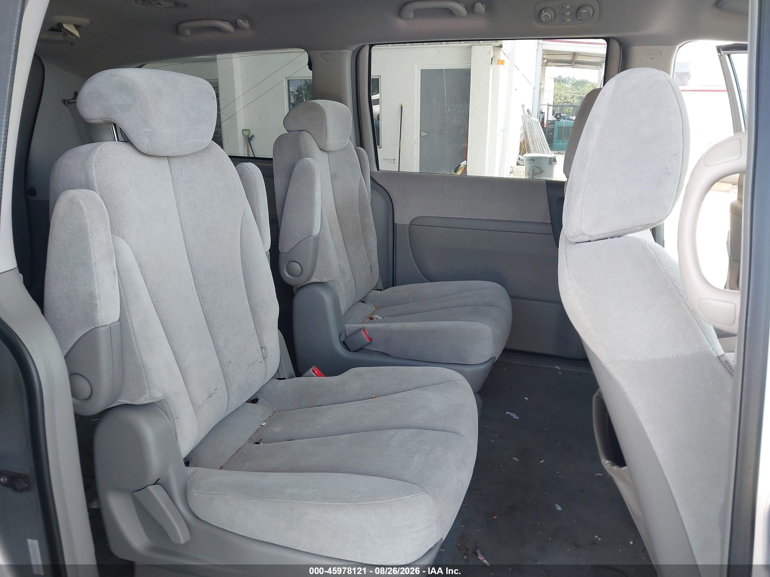 2006 Kia Sedona Ex/lx Silver vin: KNDMB233666096803