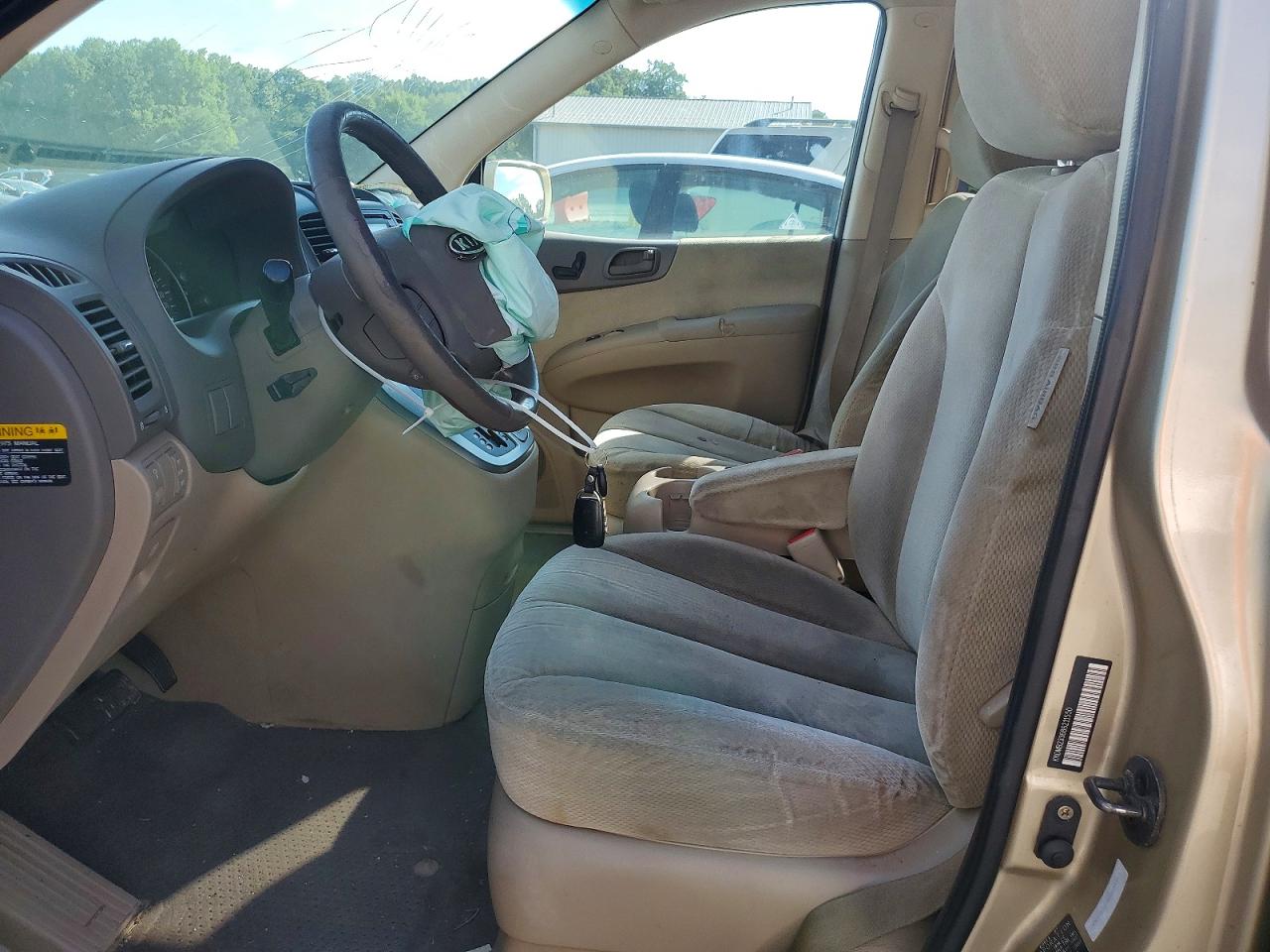 2008 Kia Sedona Lx Beige vin: KNDMB233686211550
