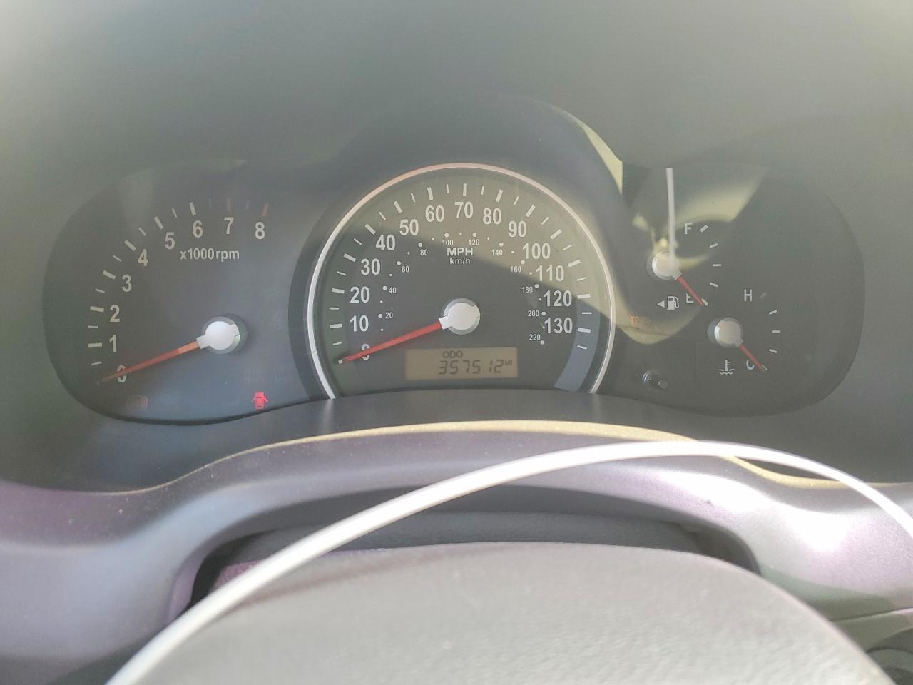 2009 Kia Sedona Lx Silver vin: KNDMB233696270387