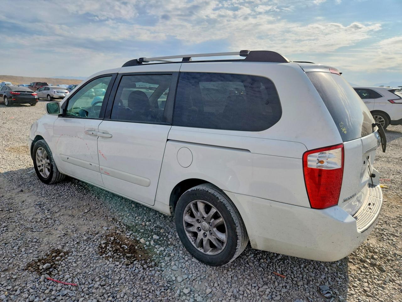 2006 Kia Sedona Lx Белый vin: KNDMB233766069559