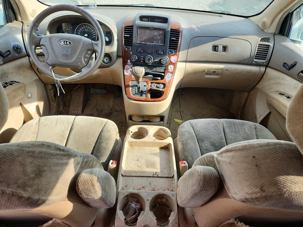 2006 Kia Sedona Lx Белый vin: KNDMB233766069559