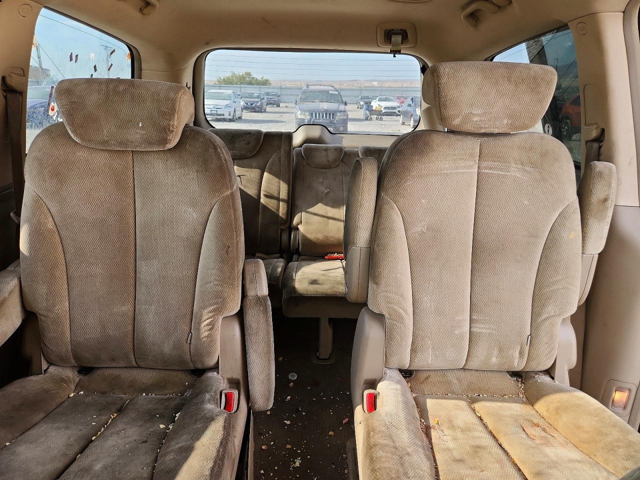 2006 Kia Sedona Lx Белый vin: KNDMB233766069559