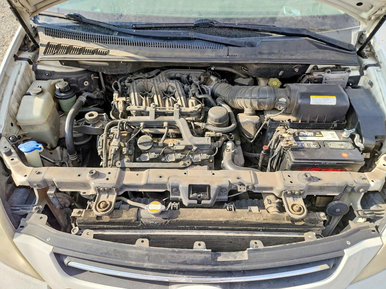 2006 Kia Sedona Lx Белый vin: KNDMB233766069559