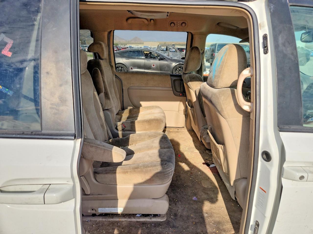 2006 Kia Sedona Lx Белый vin: KNDMB233766069559