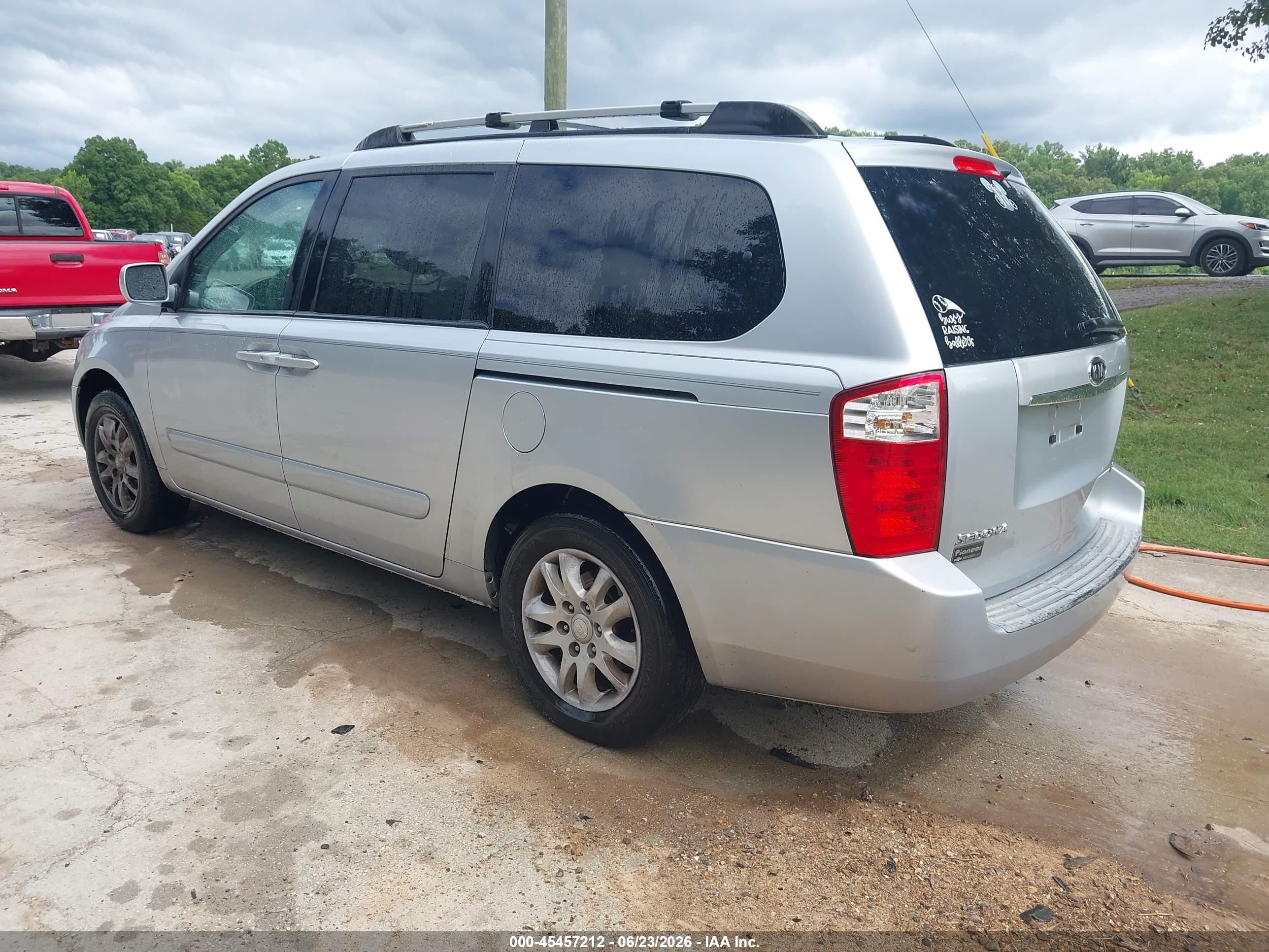 2006 Kia Sedona Ex/lx Серебряный vin: KNDMB233766069691