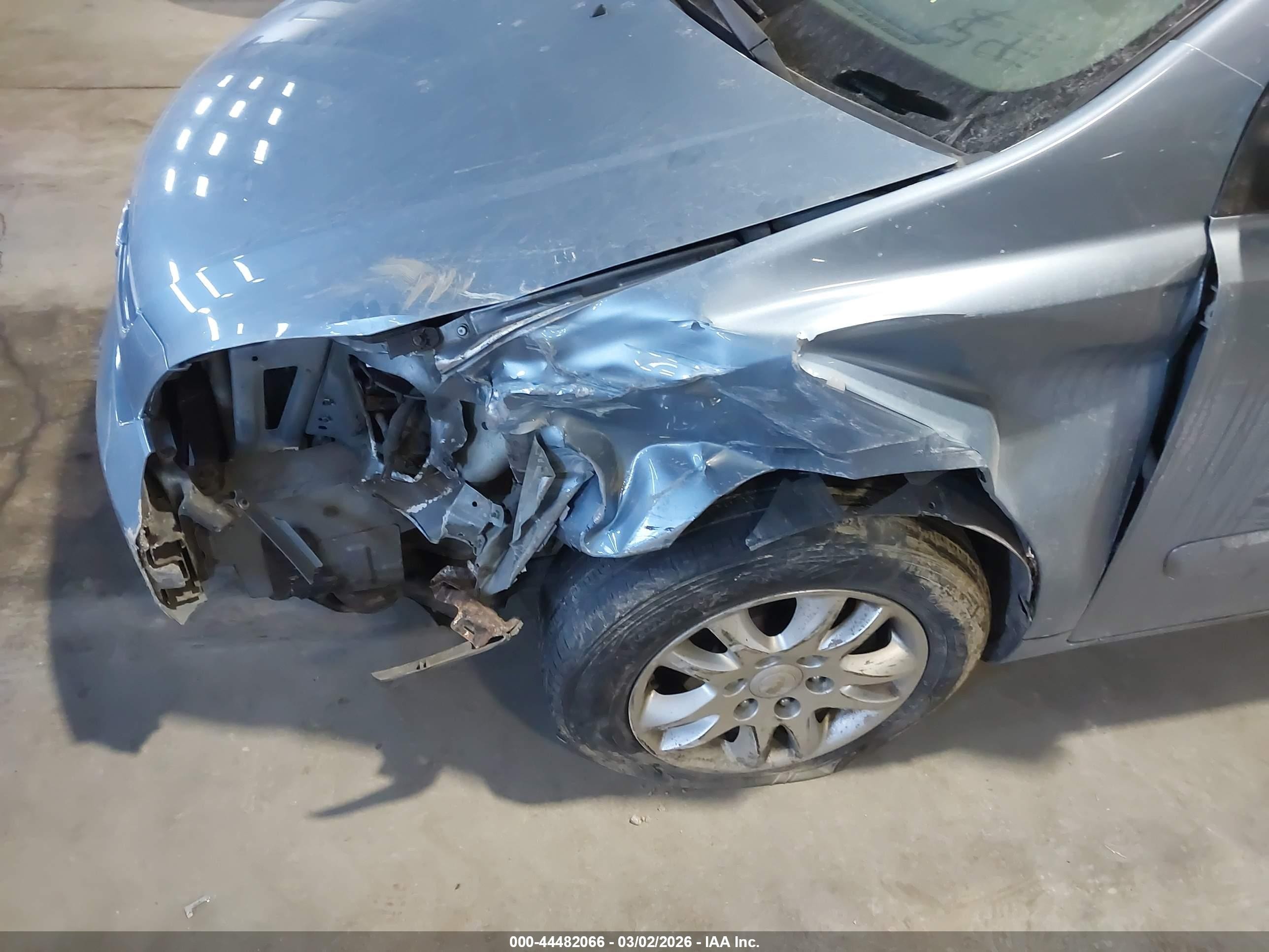 2007 Kia Sedona Ex Blue vin: KNDMB233776170490