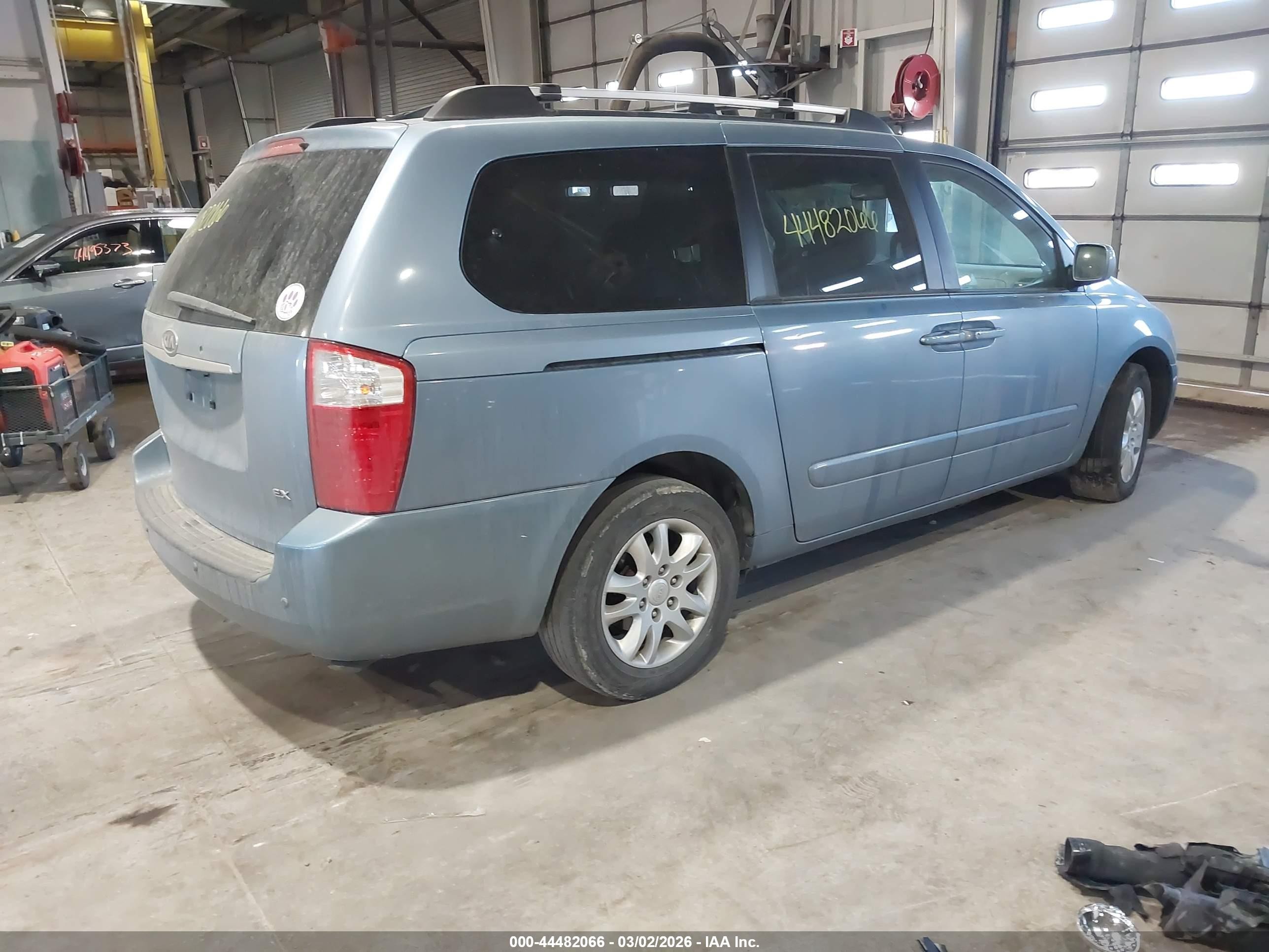 2007 Kia Sedona Ex Blue vin: KNDMB233776170490
