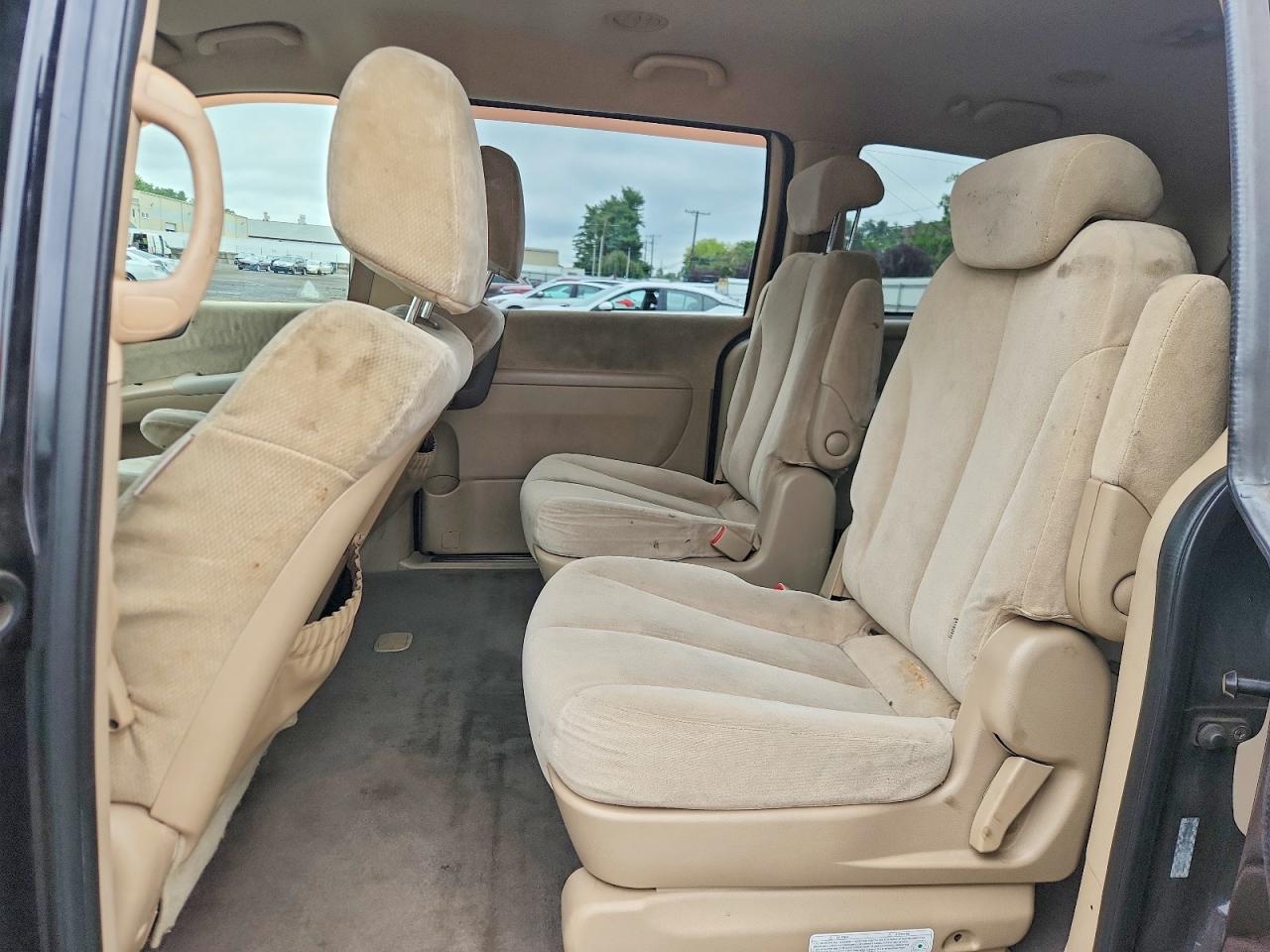 2008 Kia Sedona Lx Черный vin: KNDMB233786204347