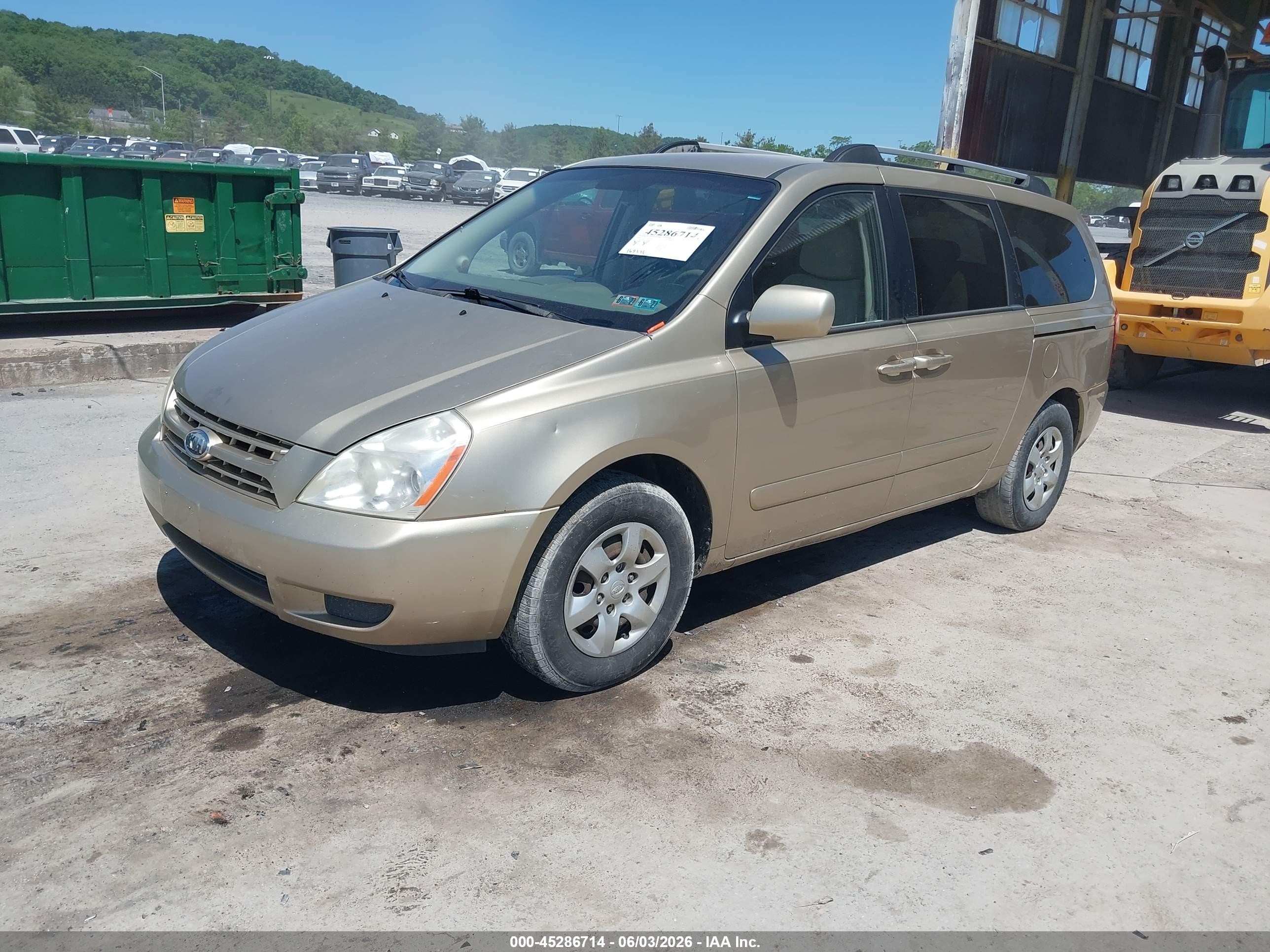 2008 Kia Sedona Lx Gold vin: KNDMB233786262538