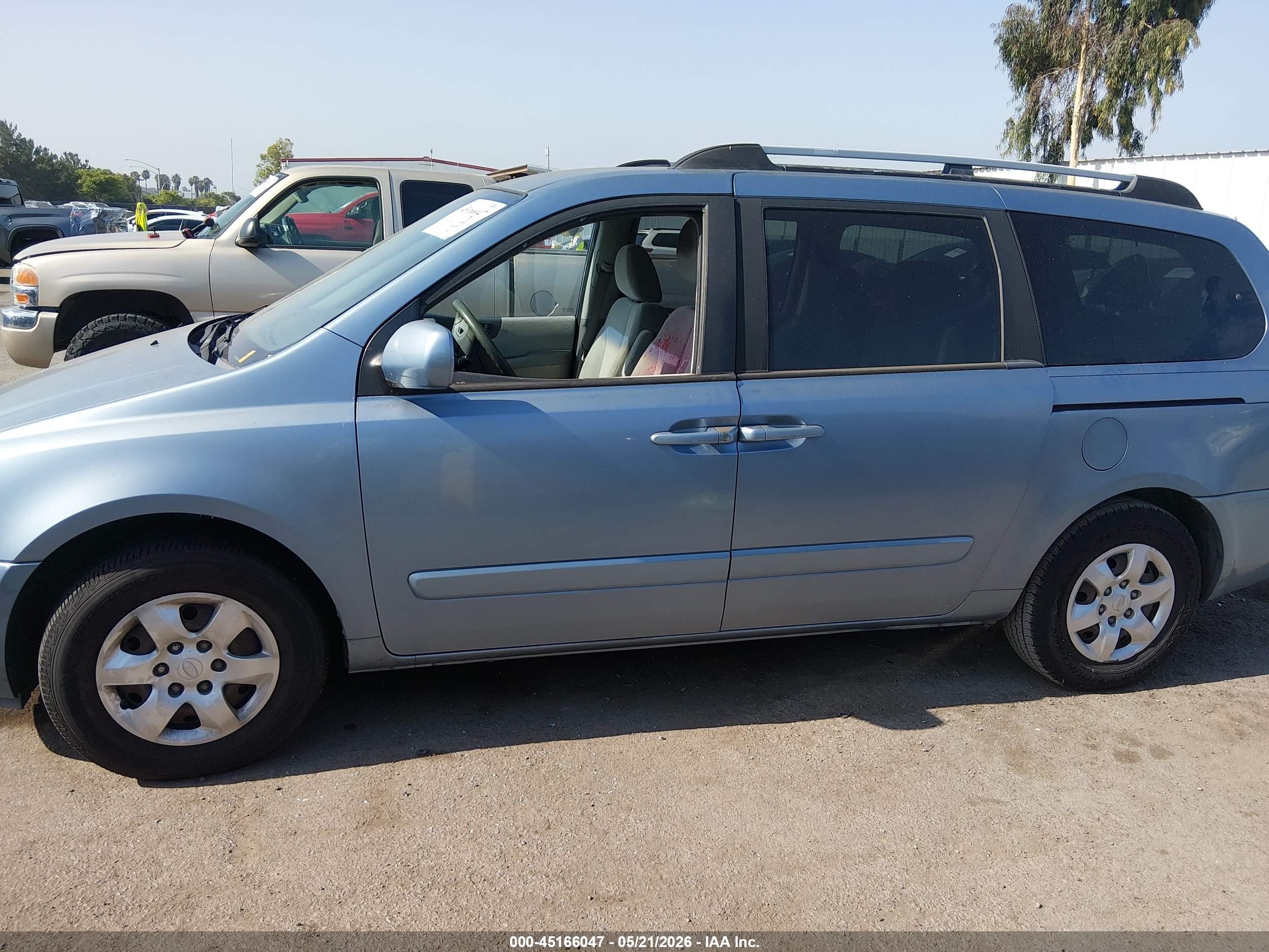 2008 Kia Sedona Lx Blue vin: KNDMB233786267173