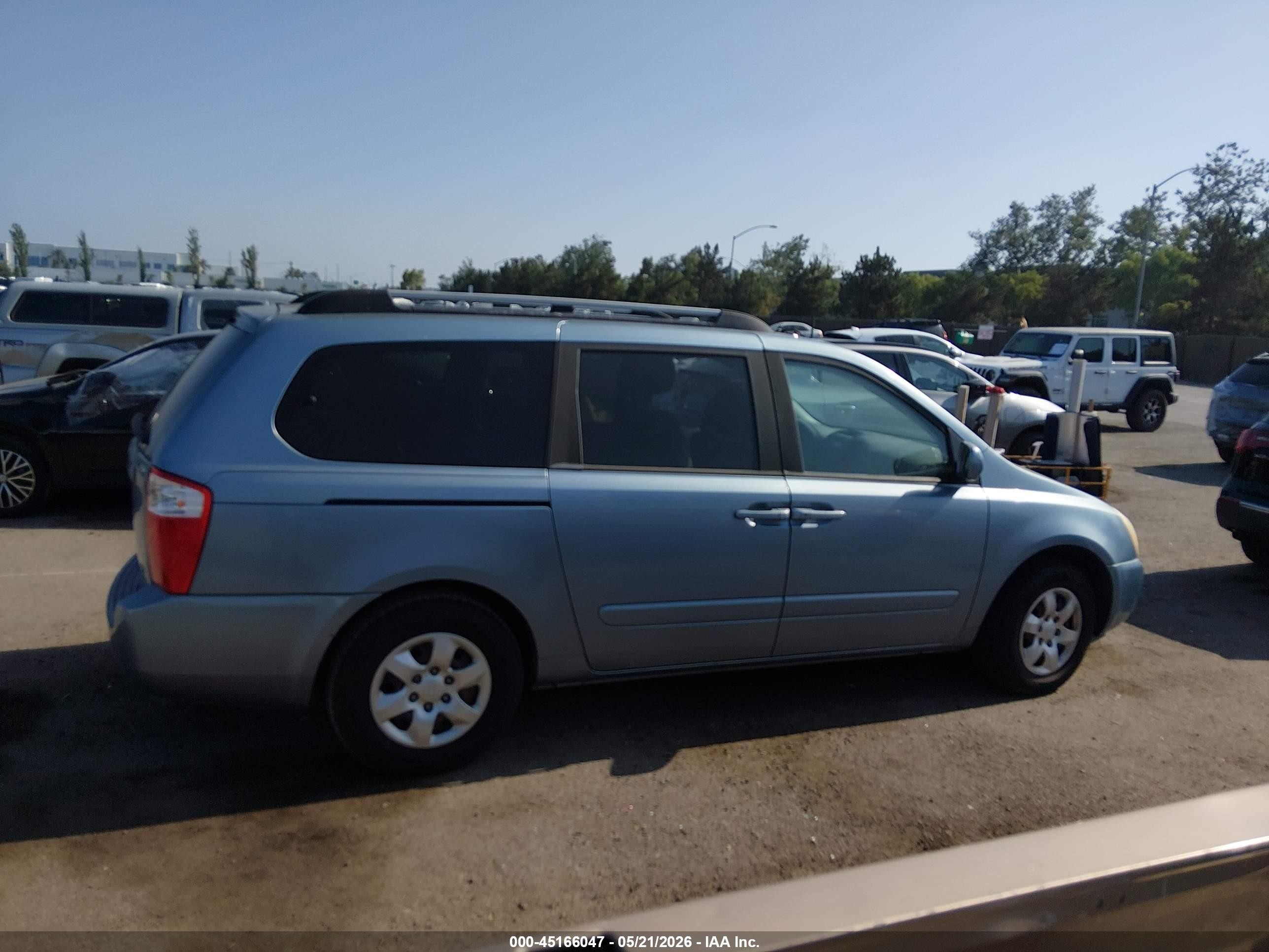 2008 Kia Sedona Lx Blue vin: KNDMB233786267173