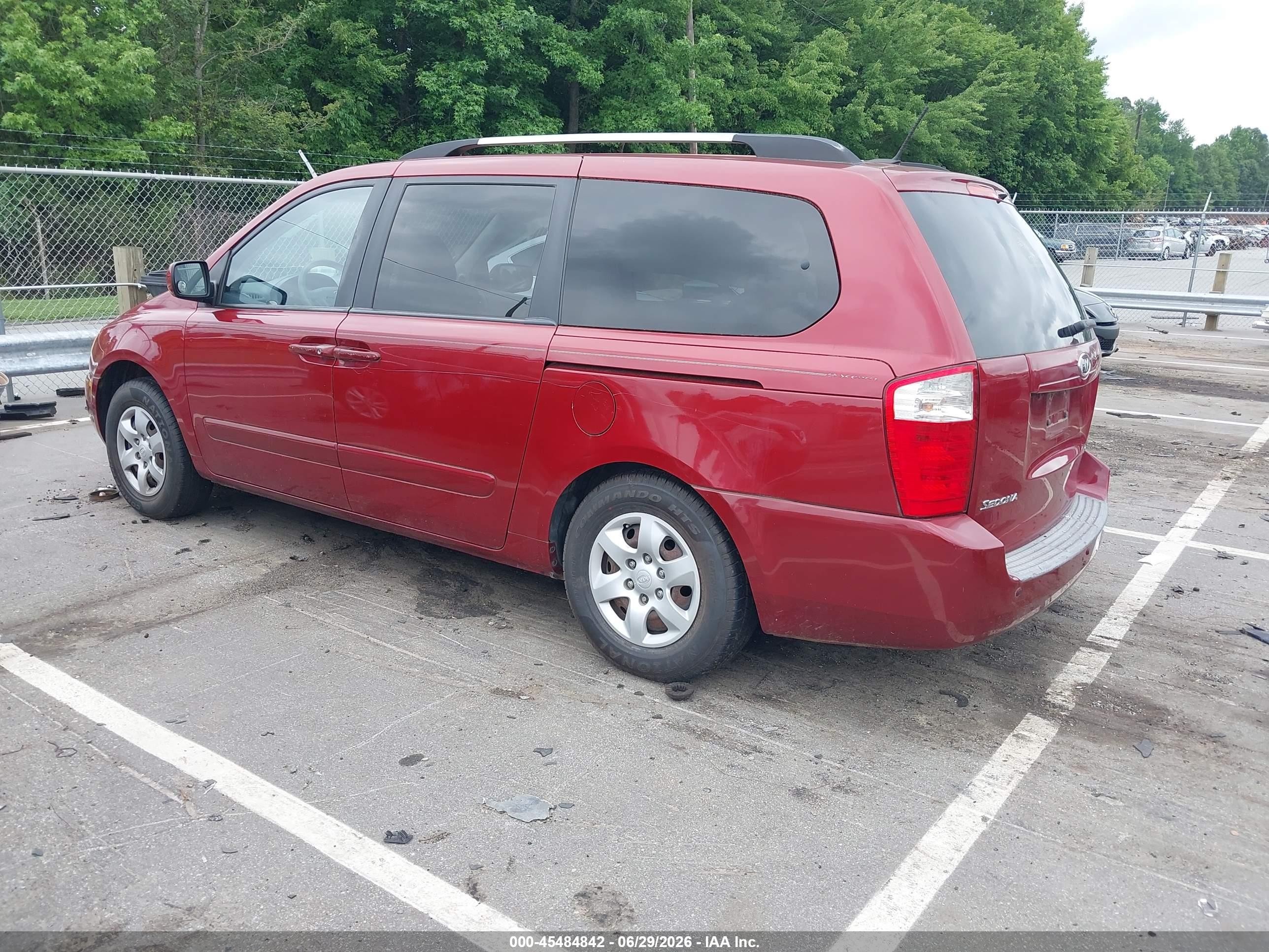 2009 Kia Sedona Lx Red vin: KNDMB233796305101