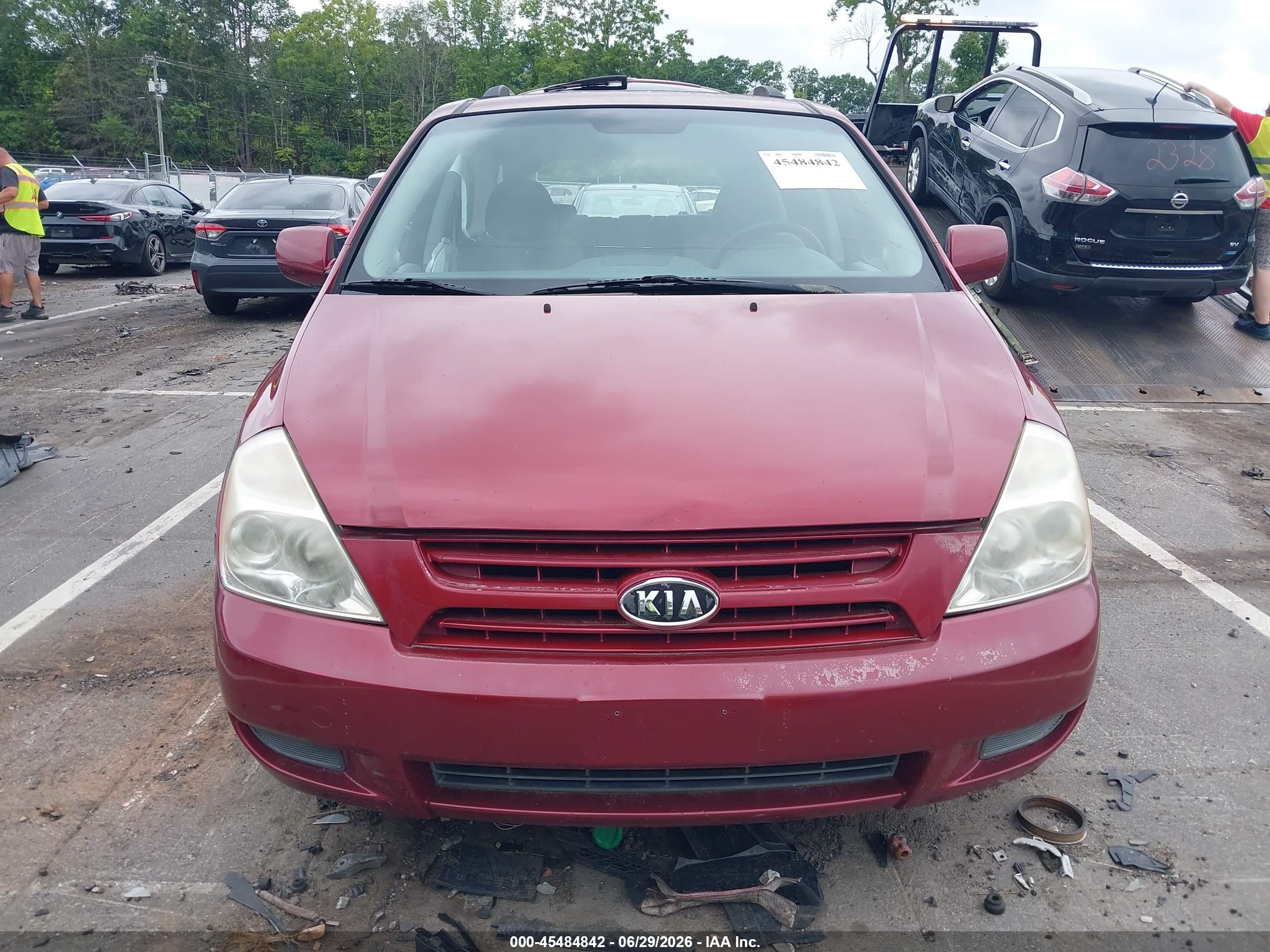 2009 Kia Sedona Lx Red vin: KNDMB233796305101