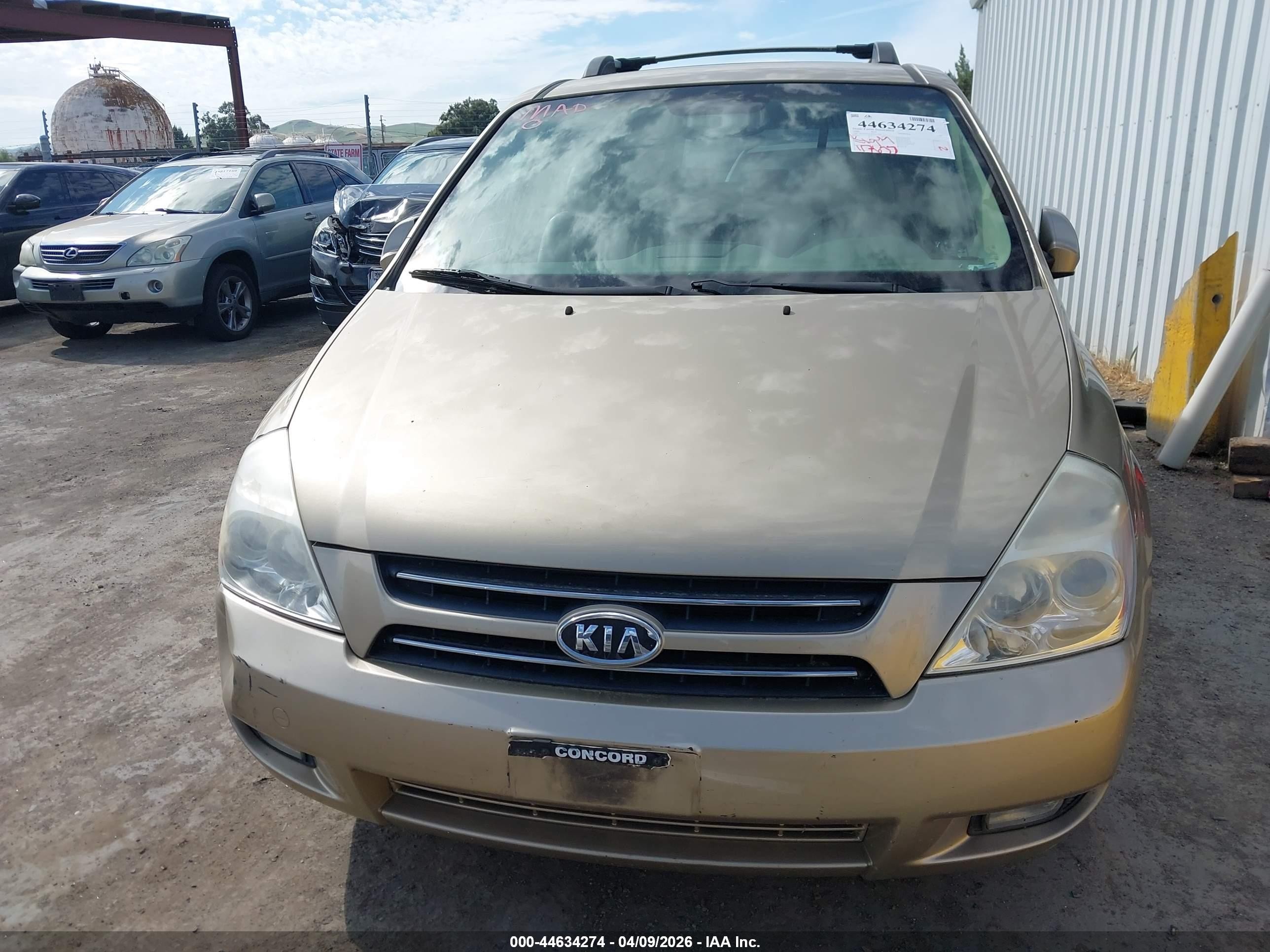 2006 Kia Sedona Ex/lx Gold vin: KNDMB233866017308