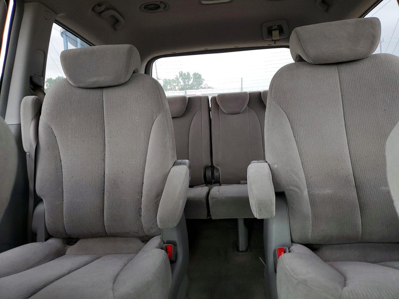 2006 Kia Sedona Lx Blue vin: KNDMB233866039423